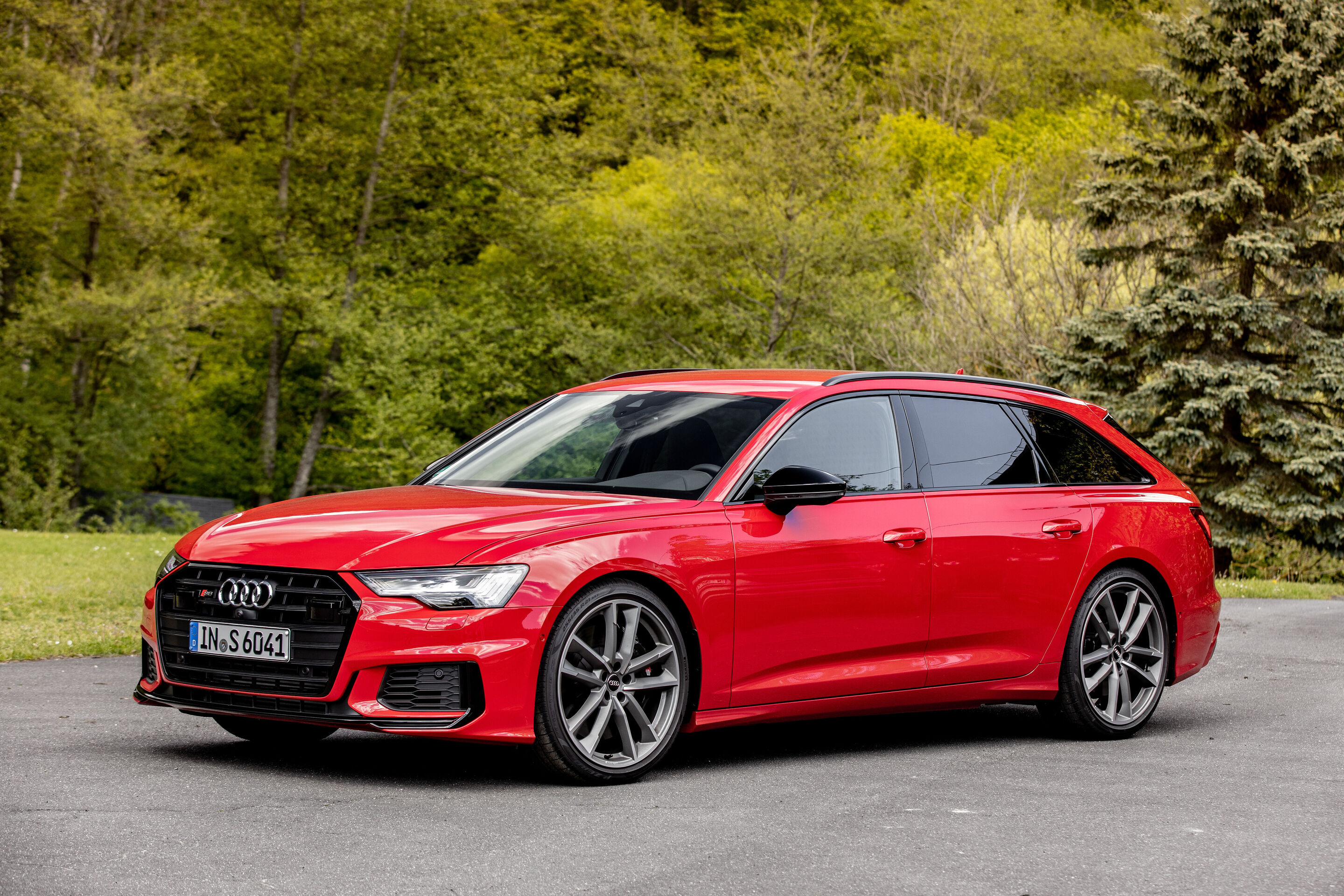 Audi S6 Avant TDI (until 2025) - Static photo, Color: Tango Red