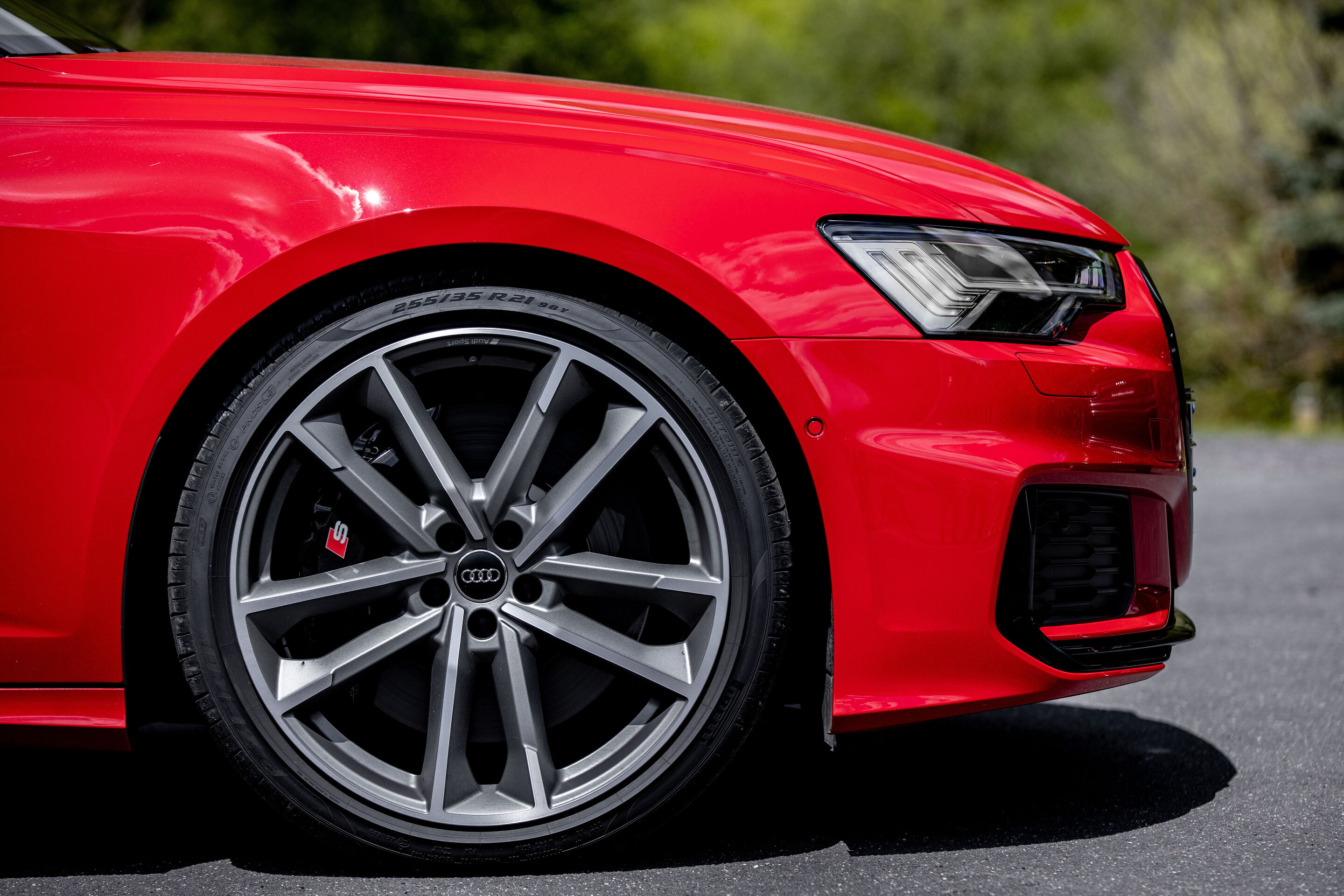 Audi S6 Avant TDI (until 2025) - Static photo, Color: Tango Red