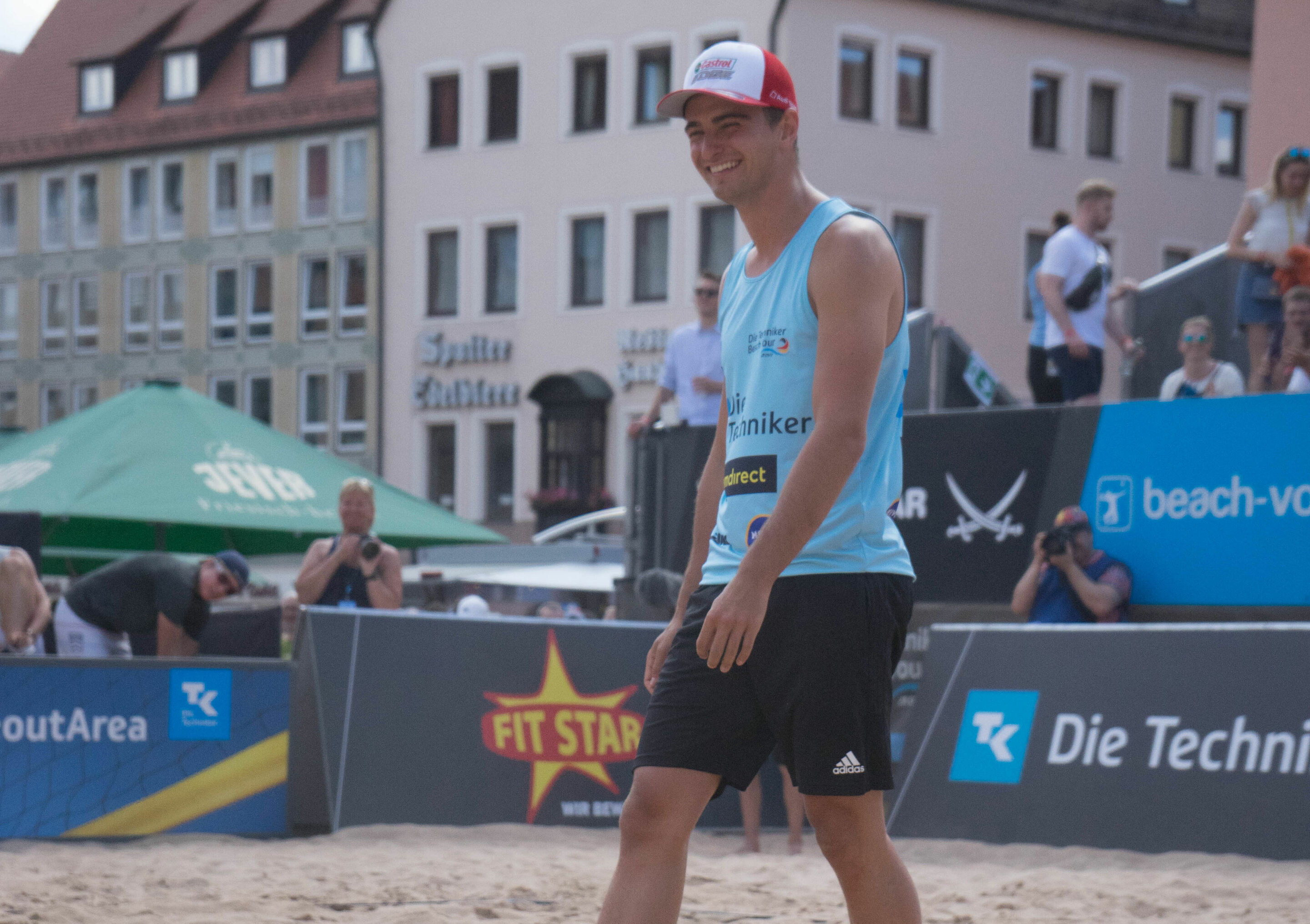 Nico Müller bei Techniker Beach Tour in Nürnberg - Nico Müller