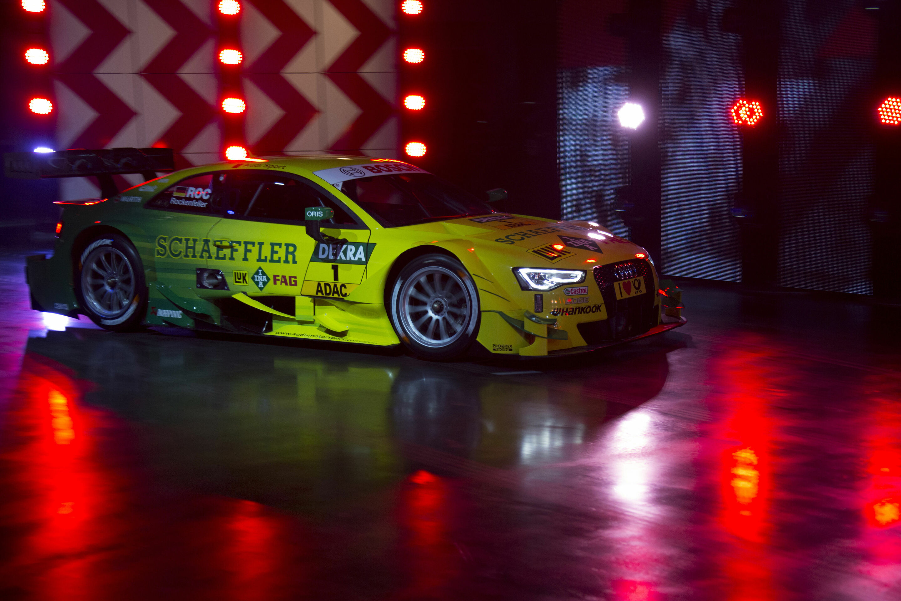 Vorabend der Jahrespressekonferenz 2014 - Der Schaeffler Audi RS 5 DTM #1 (Audi Sport Team Phoenix); beim Vorabend der Jahrespressekonferenz der AUDI AG.