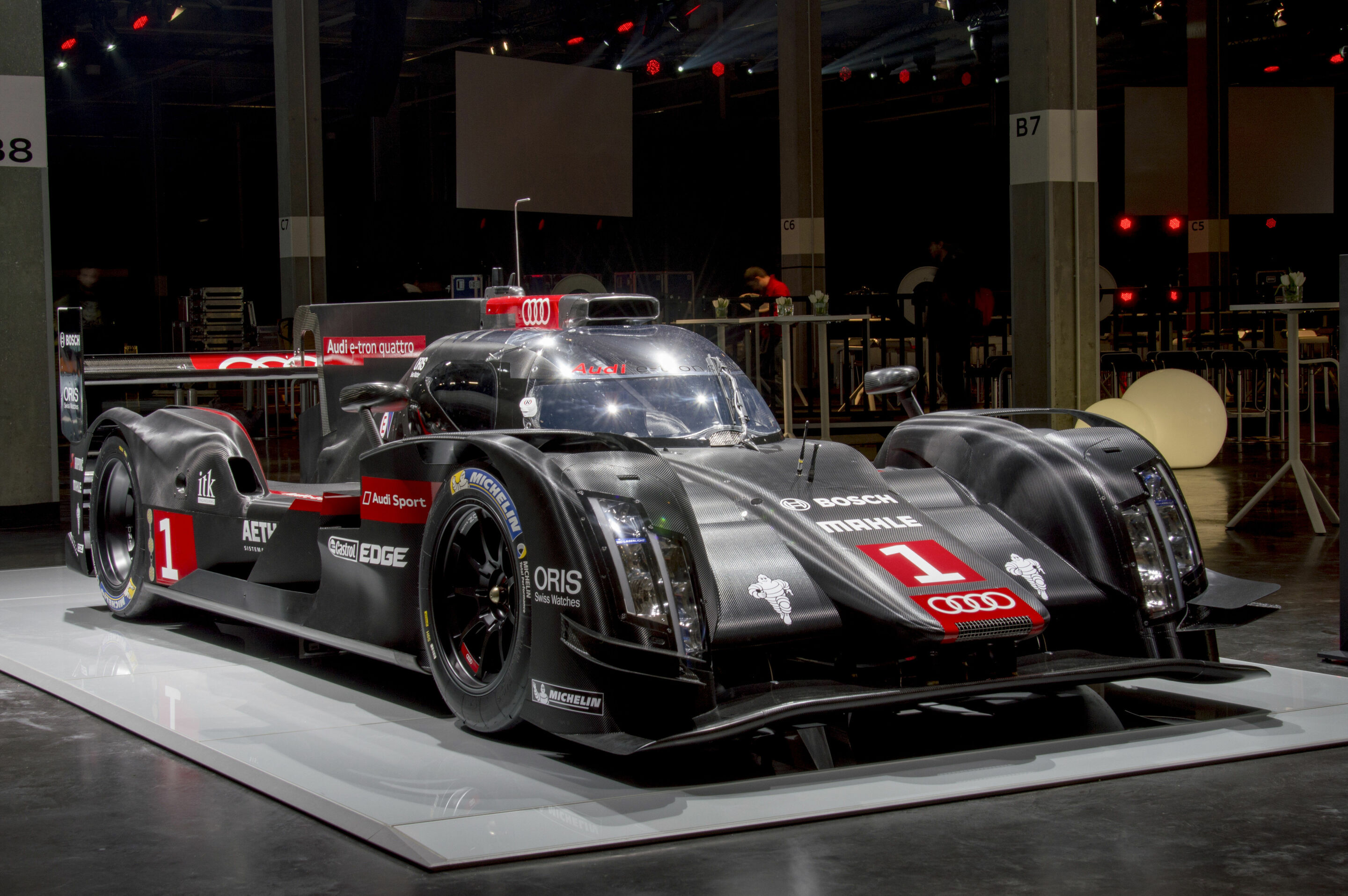 Vorabend der Jahrespressekonferenz 2014 - Der Audi R18 e-tron quattro; beim Vorabend zur Jahrespressekonferenz der AUDI AG.