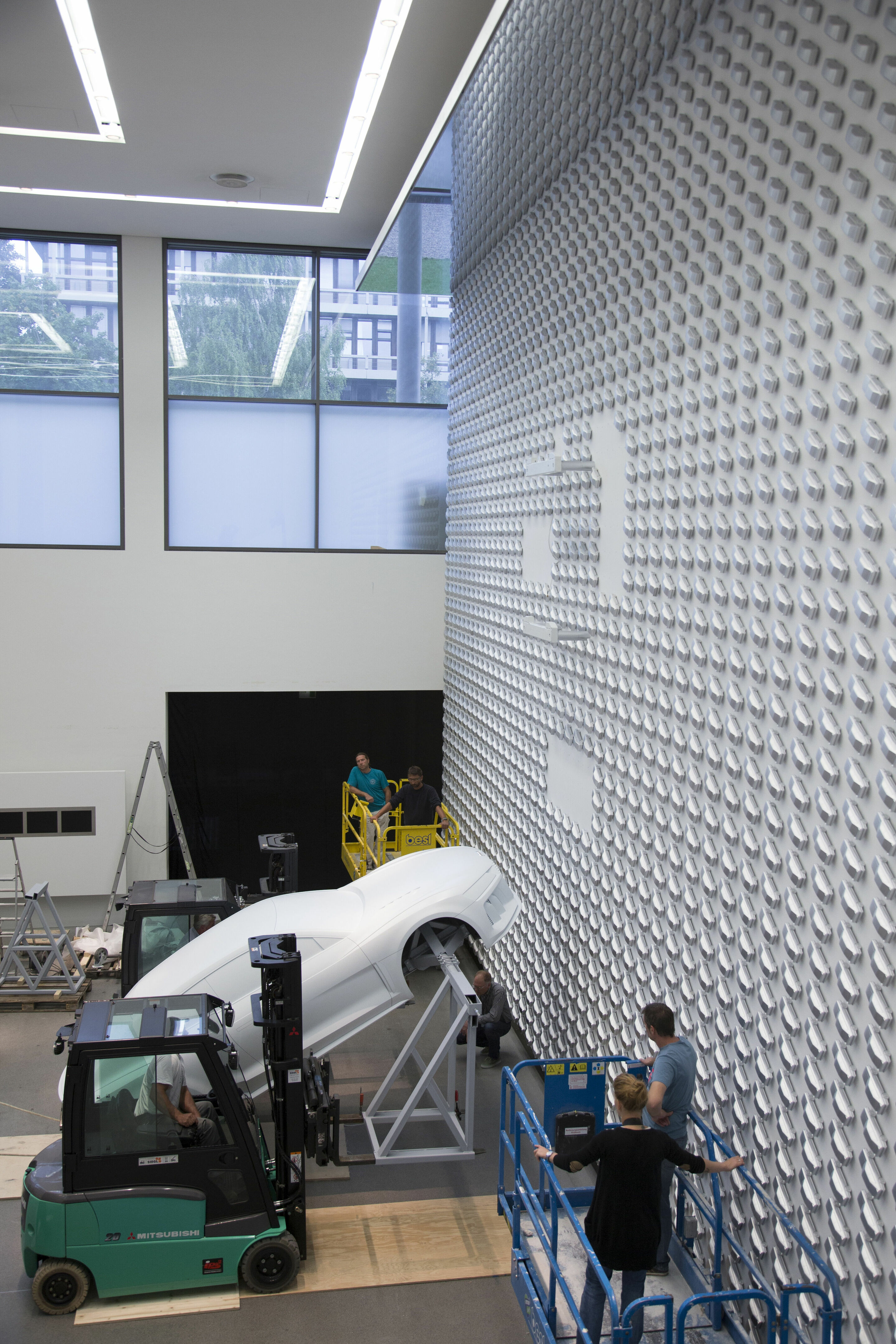 Audi guesting at the Pinakothek der Moderne - Bildup Installation