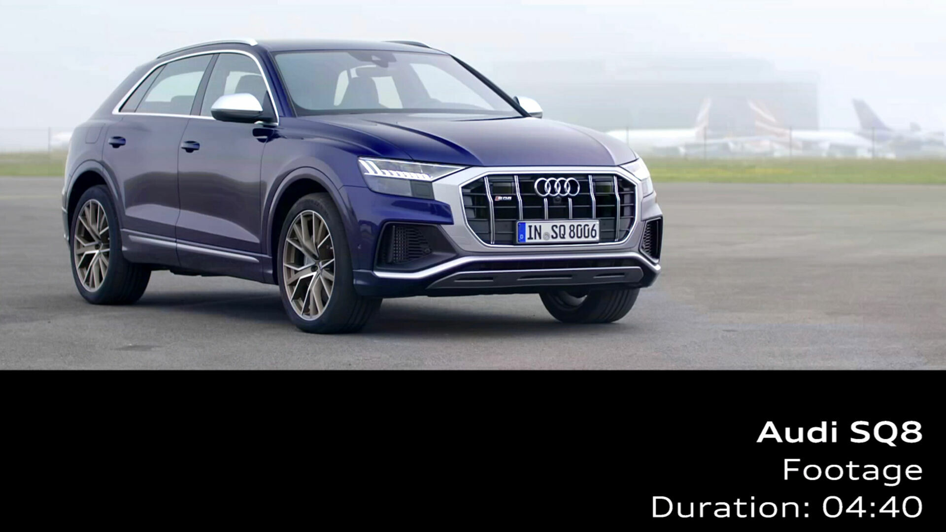 Audi SQ8 Footage Navarrablau - Audi SQ8 Footage Navarrablau
