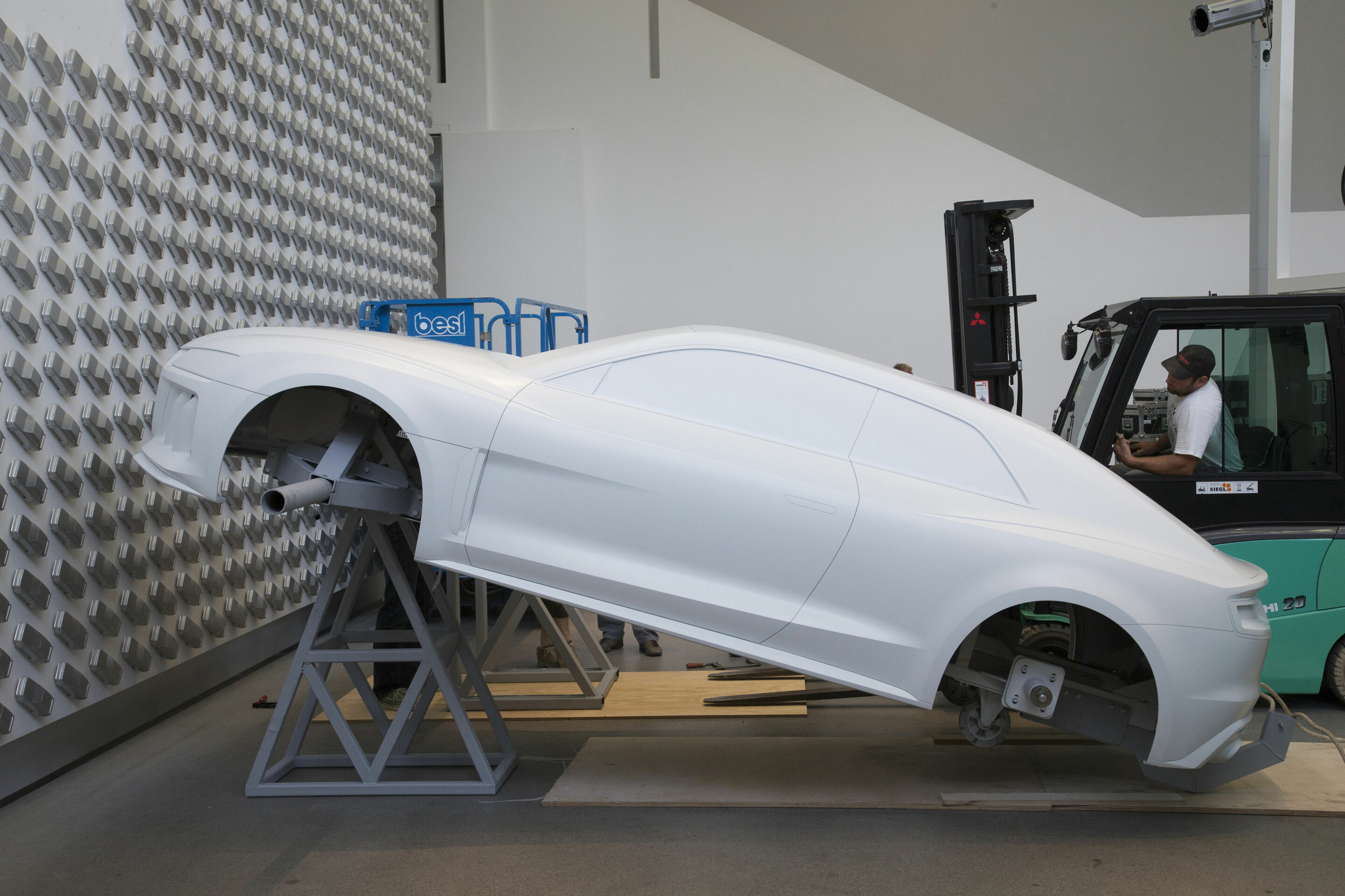 Audi guesting at the Pinakothek der Moderne - Bildup Installation