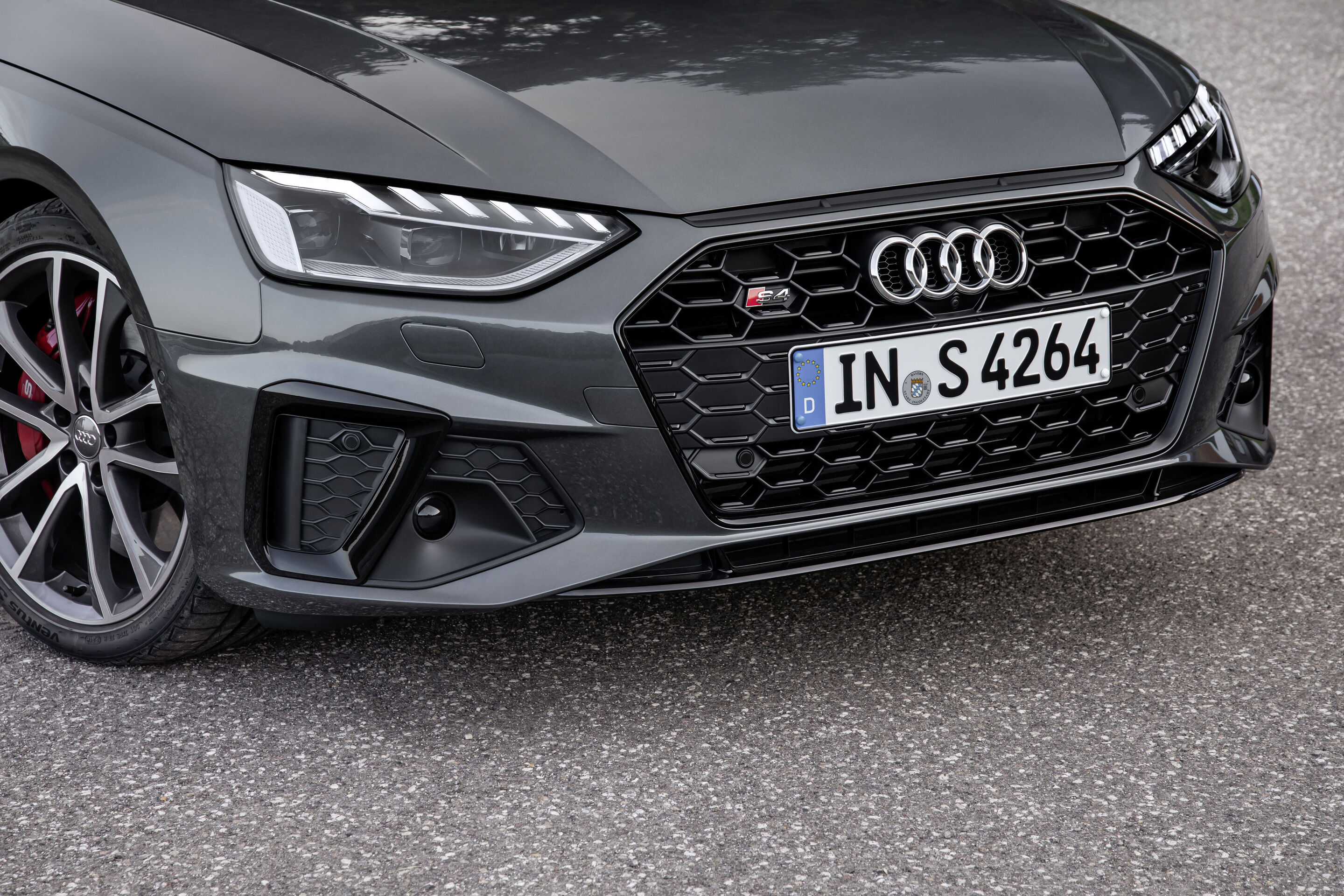 Audi S4 Avant TDI (bis 2024) - Detail,
Farbe: Daytonagrau