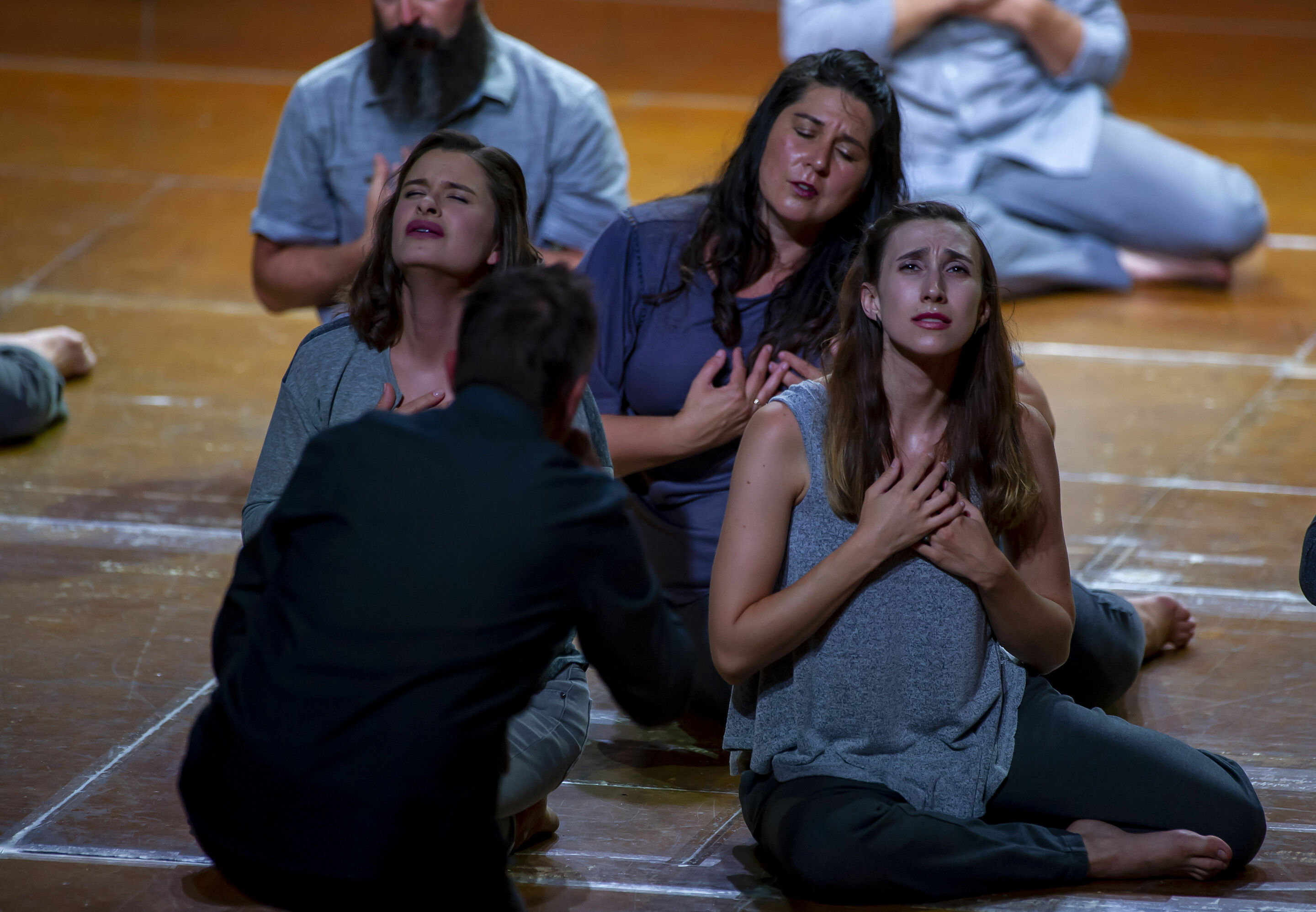 Los Angeles Master Chorale beim Gastspiel der Salzburger Festspiele in Ingolstadt - Peter Sellars insziniert Orlando di Lassos Lagrime di San Pietro beim Gastspiel der Salzburger Festspiele in Ingolstadt.