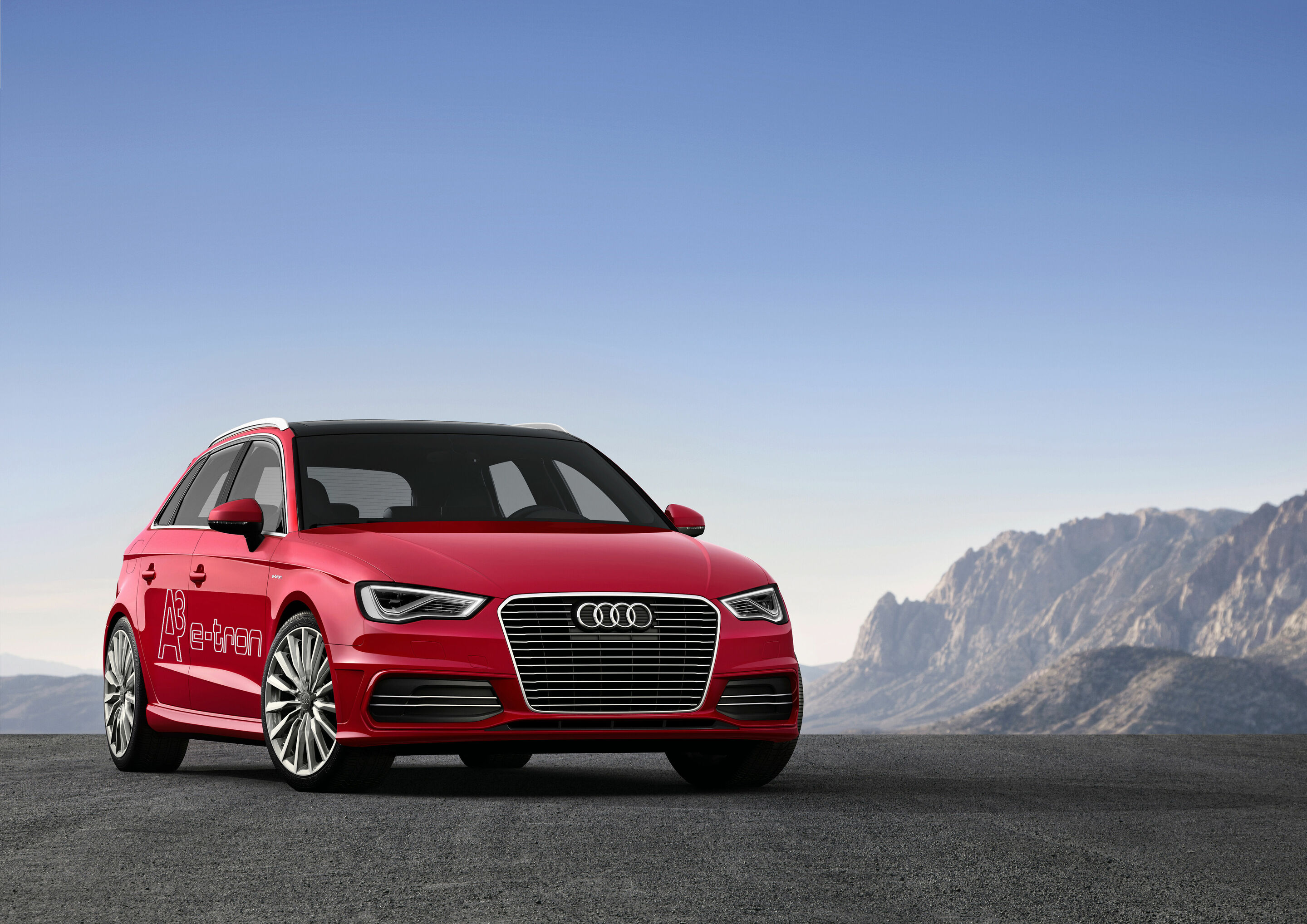 Audi A3 Sportback e-tron - Standaufnahme

Farbe: Misanorot
