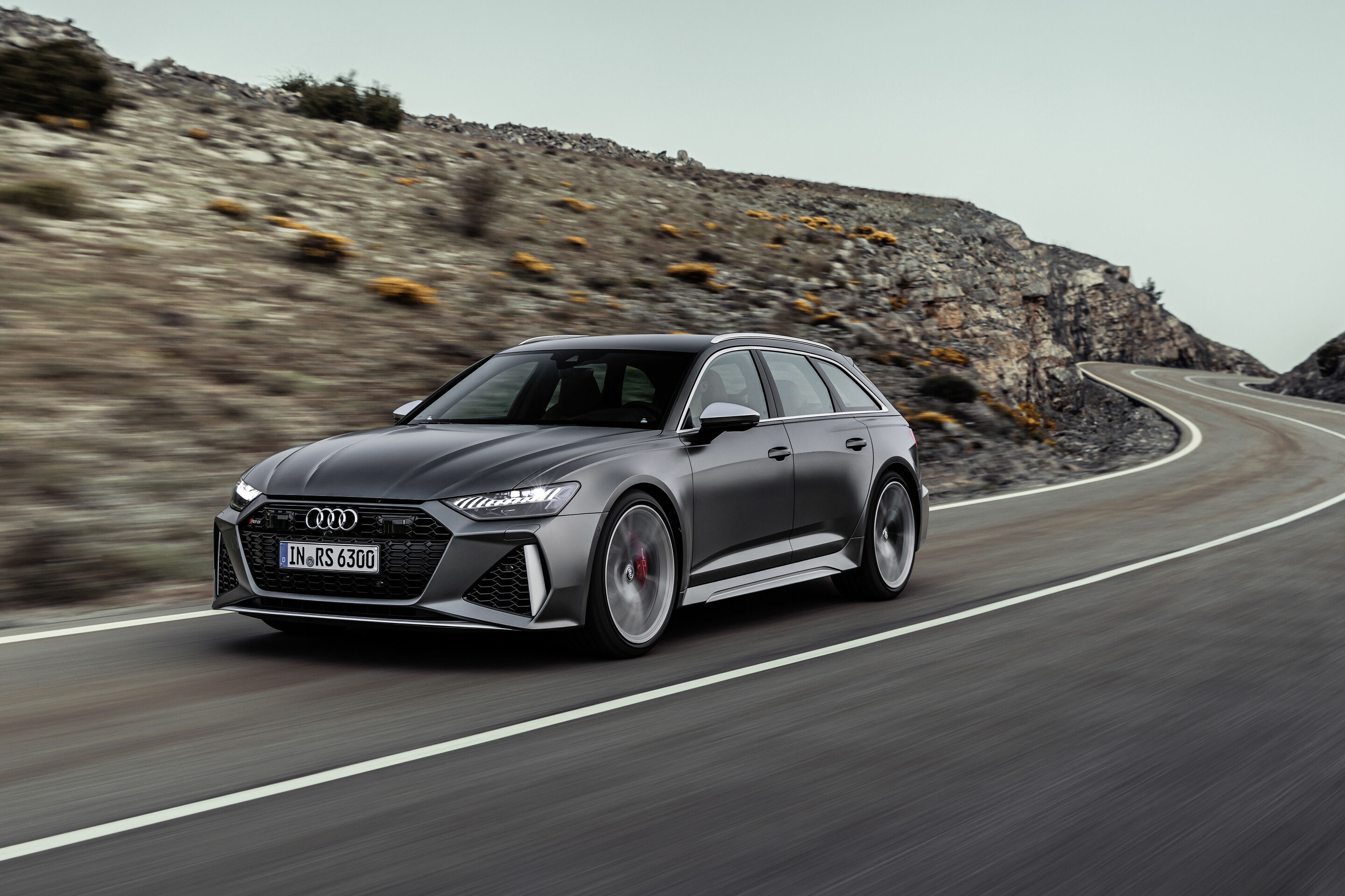 Audi RS 6 Avant - Dynamic photo
Color: daytonagray matt