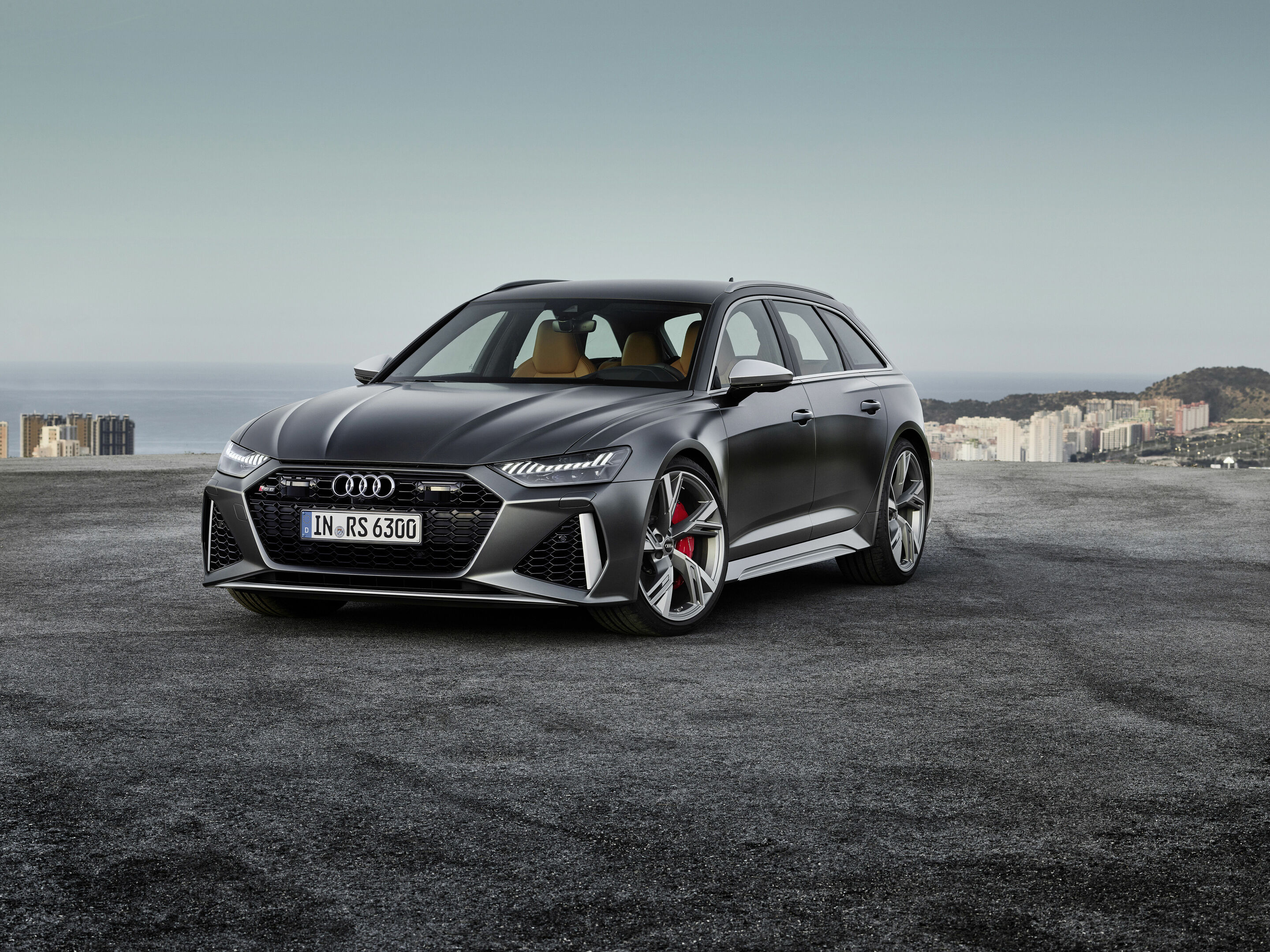 Audi RS 6 Avant - Standaufnahme
Farbe: Daytonagrau matt