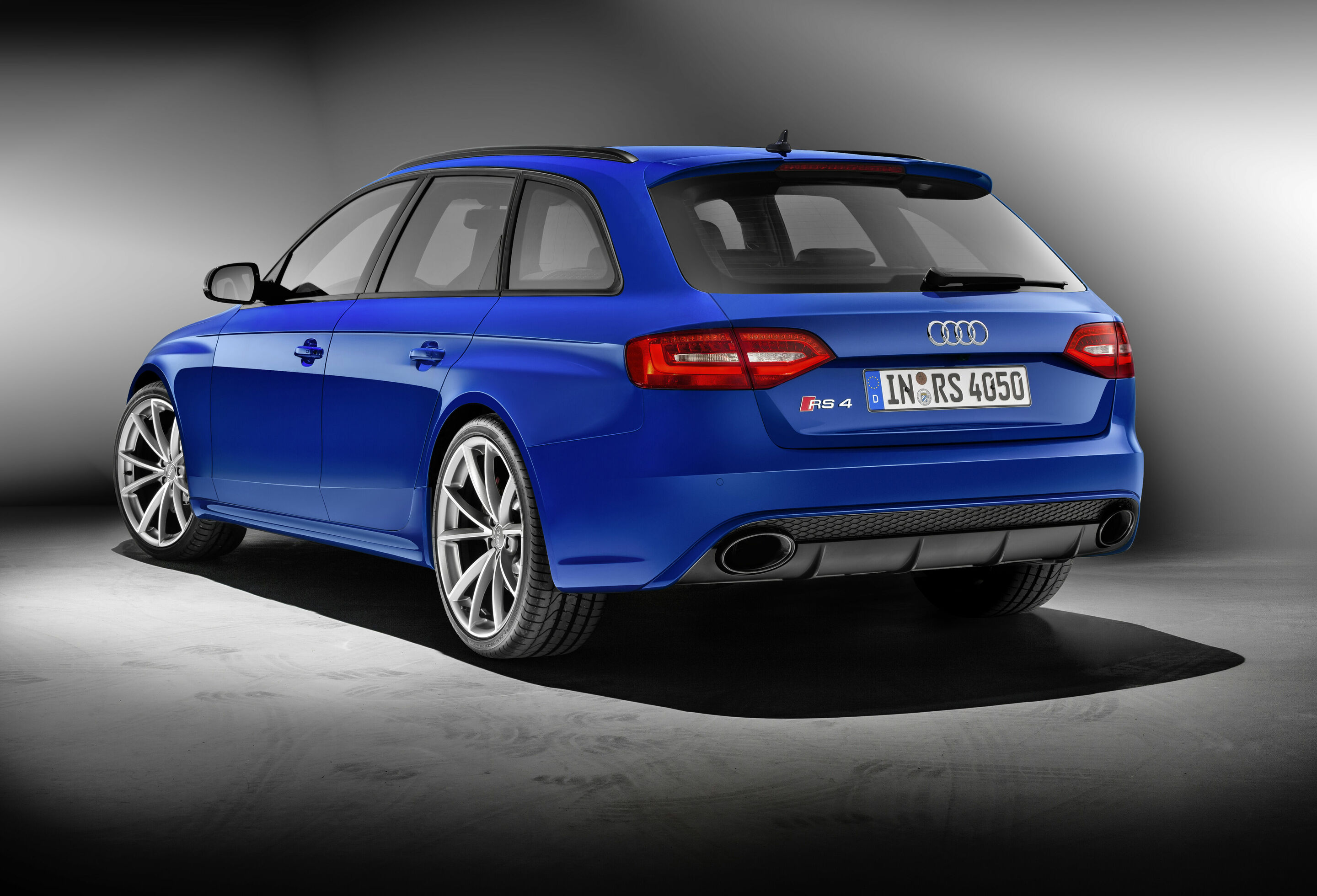 Audi RS 4 Avant Nogaro - Static photo

Colour: Nogaro blue pearl effect