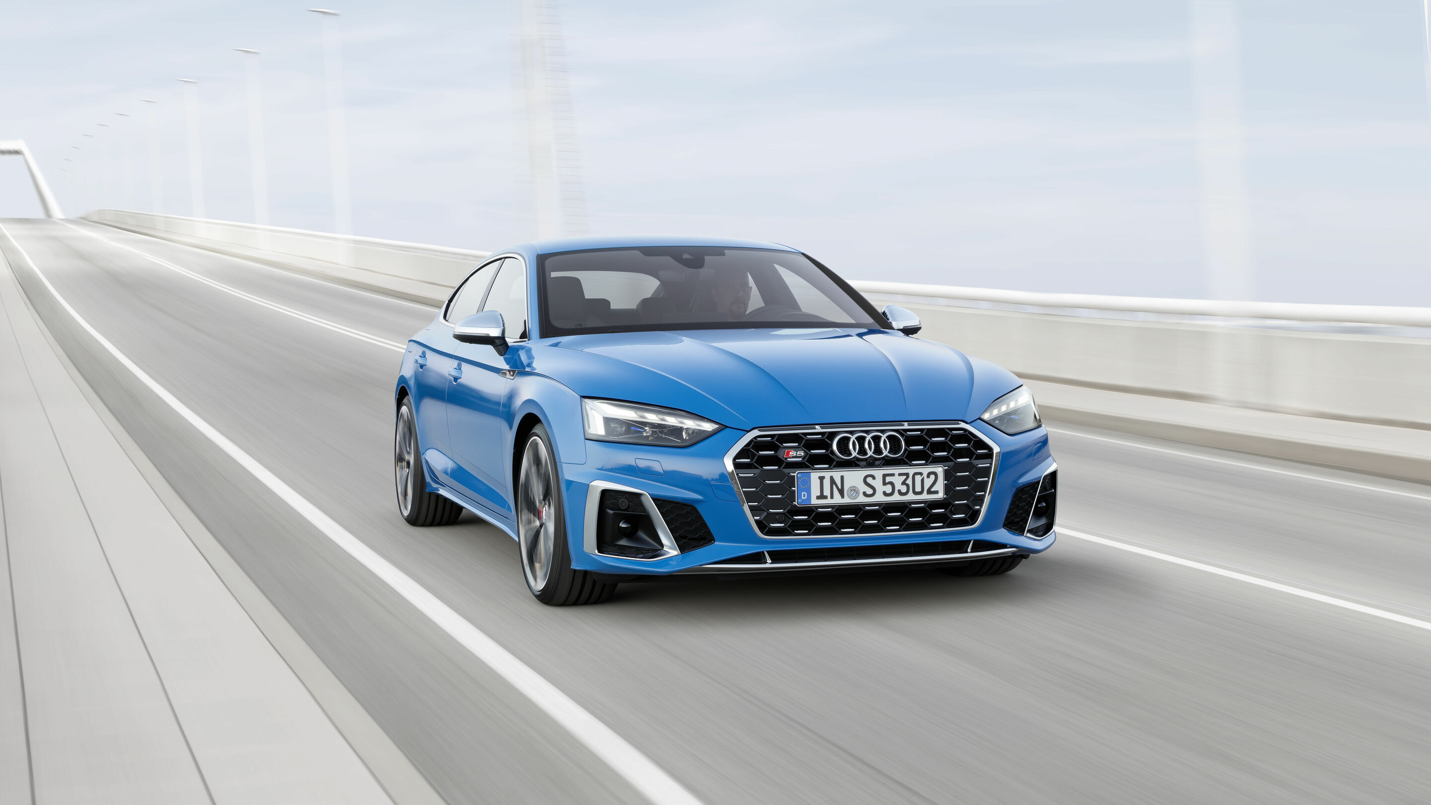 Audi S5 Sportback TDI (2019 until 2024) - Dynamic photo
Color: Turbo blue