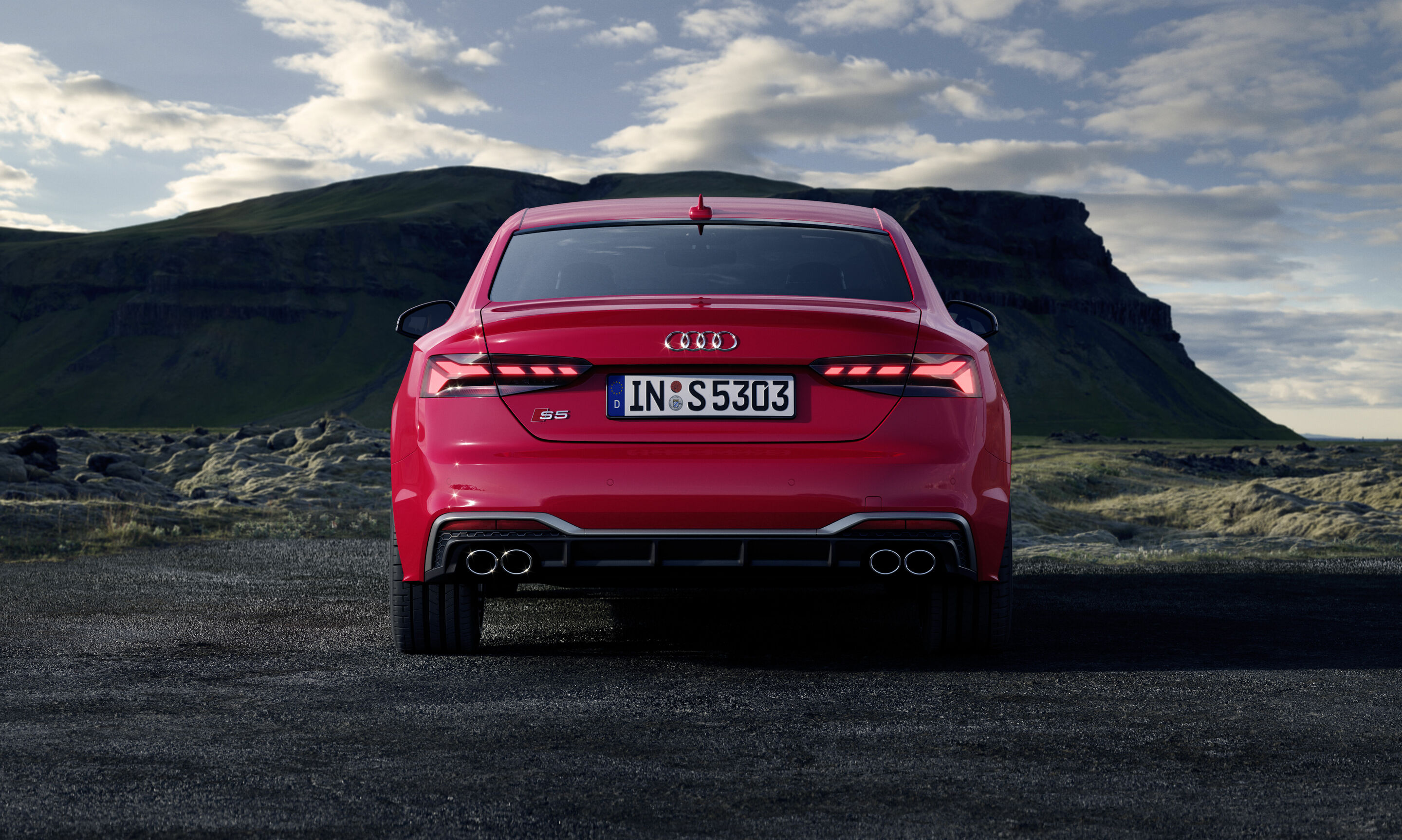 Audi S5 Coupé TDI (2019 until 2024) - Static photo
Color: Tango red