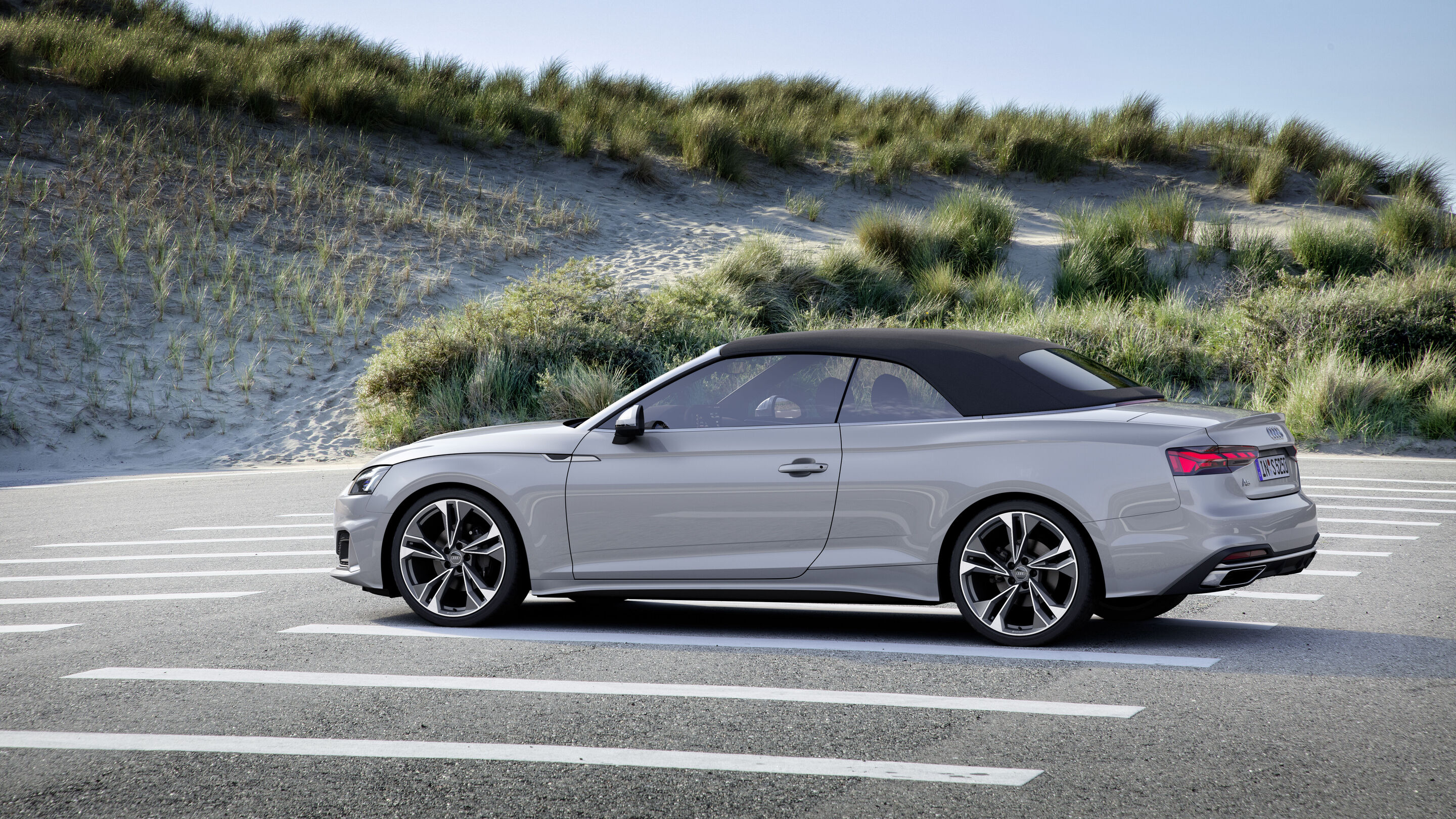 Audi A5 Cabriolet (bis 2024) - Standaufnahme
Farbe: Florettsilber