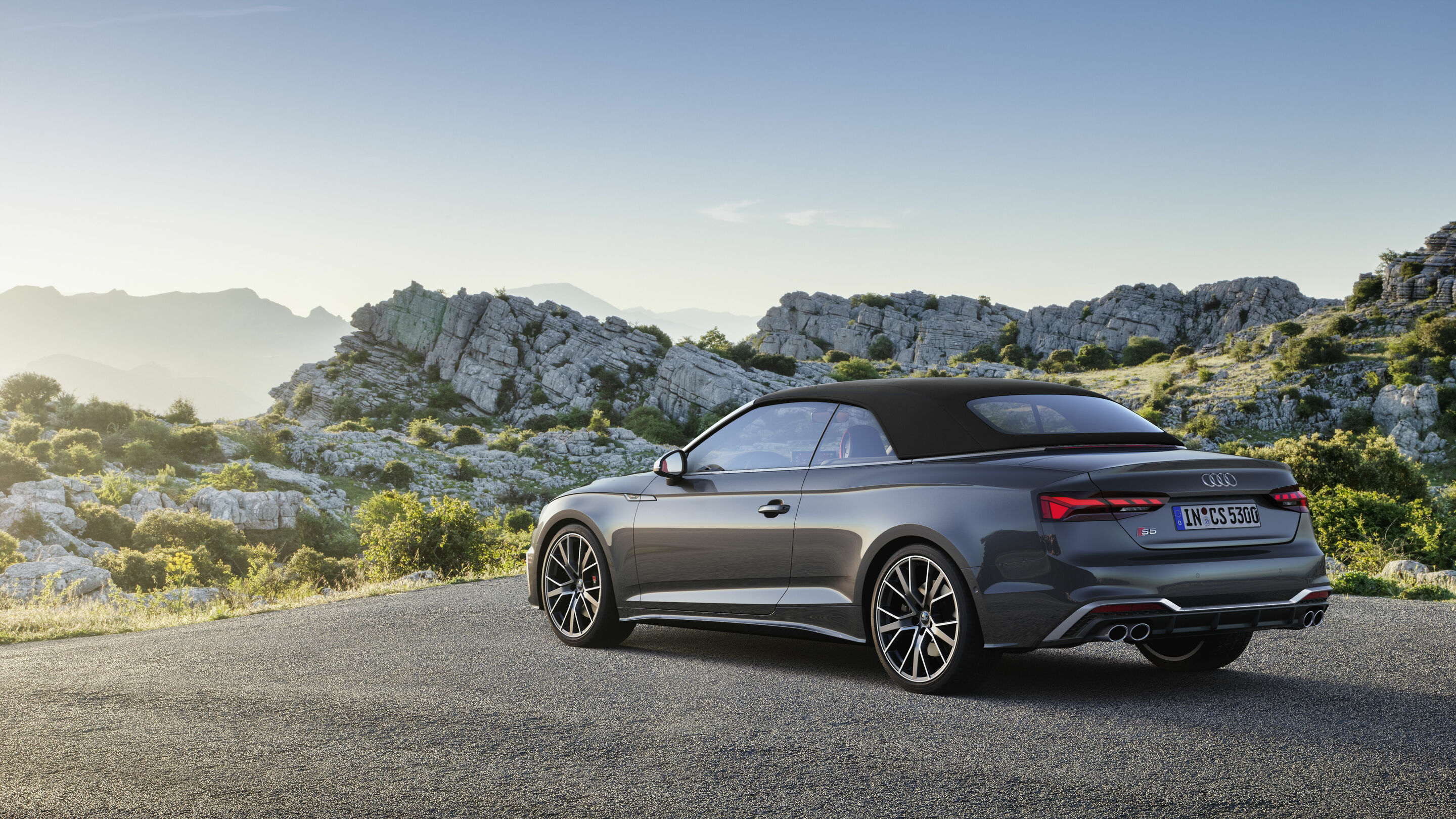 Audi S5 Cabriolet TFSI (2019 until 2024) - Static photo
Color: Daytona gray