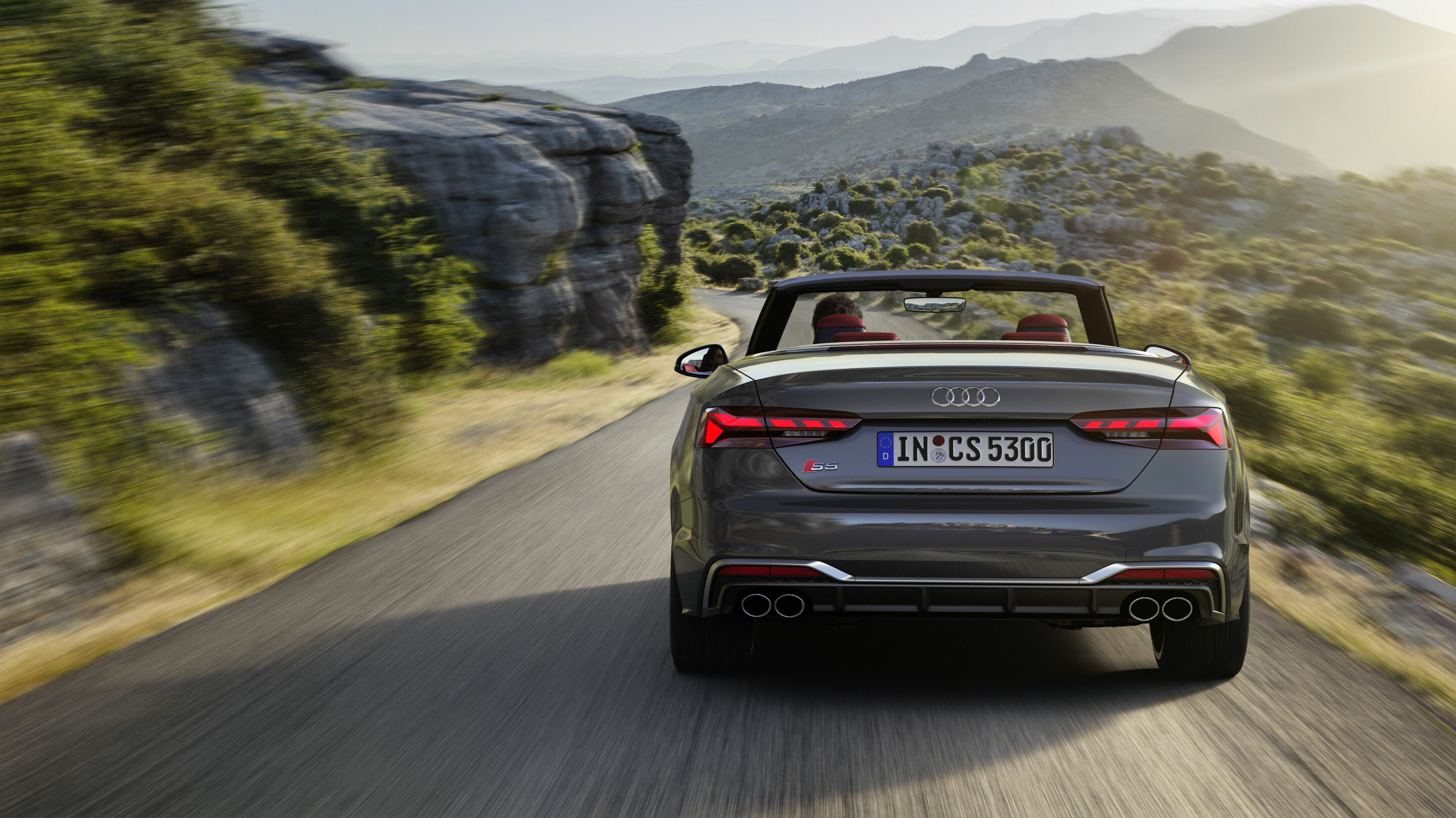 Audi S5 Cabriolet TFSI (2019 until 2024) - Dynamic photo
Color: Daytona gray