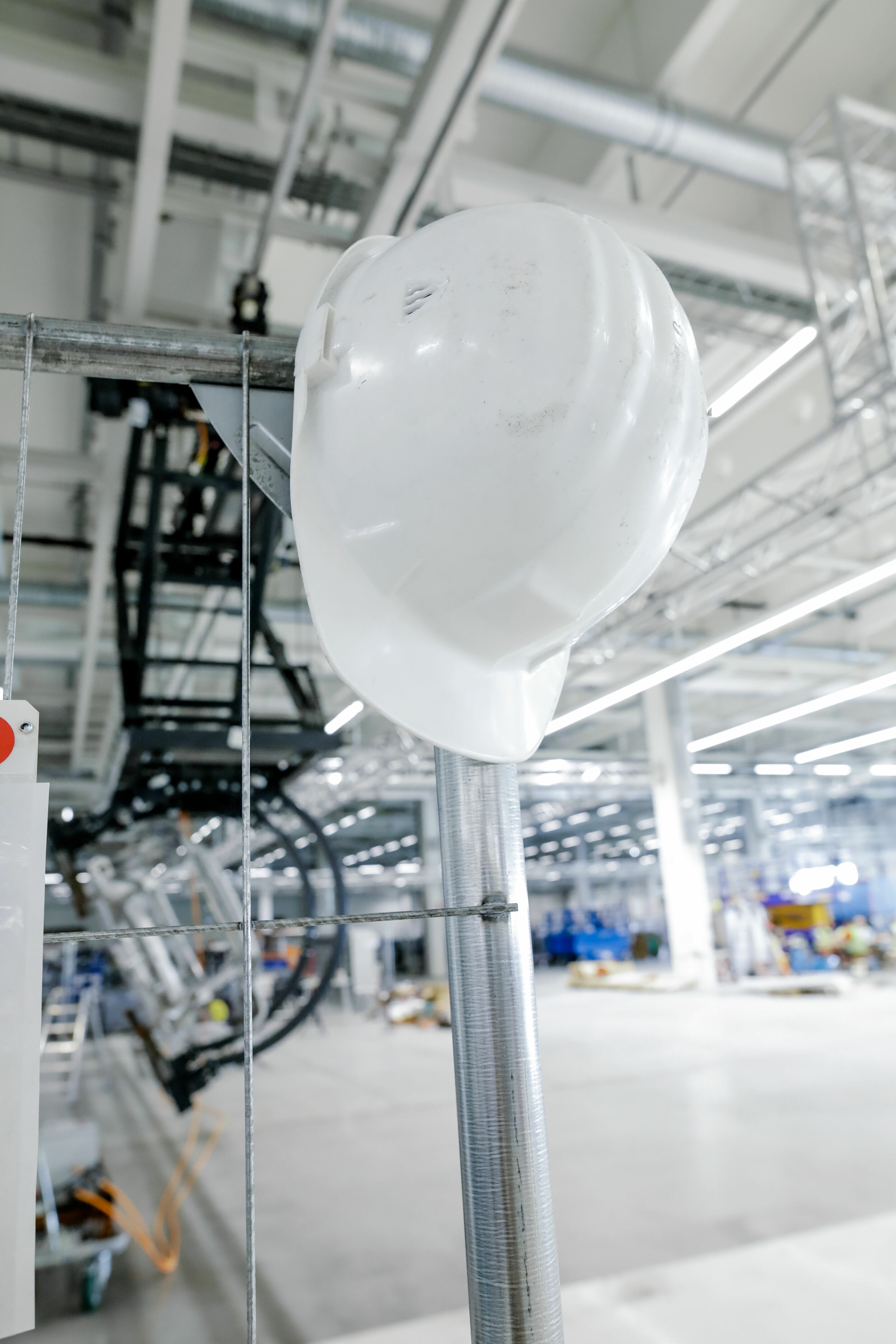Modification work Audi Böllinger Höfe - A look at the former logistics area, where the shared assembly line for the Audi e-tron GT and Audi R8 has been expanded by 20 stations, taking the total to 36. Work on both sports cars is performed at all 36 assembly...