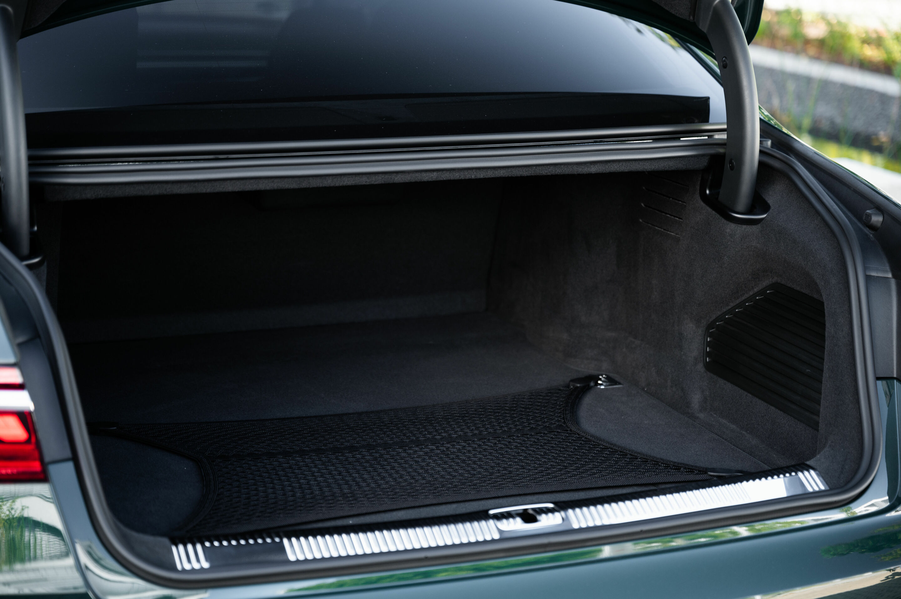 Audi A8 L 60 TFSI e - Gepäckraum
