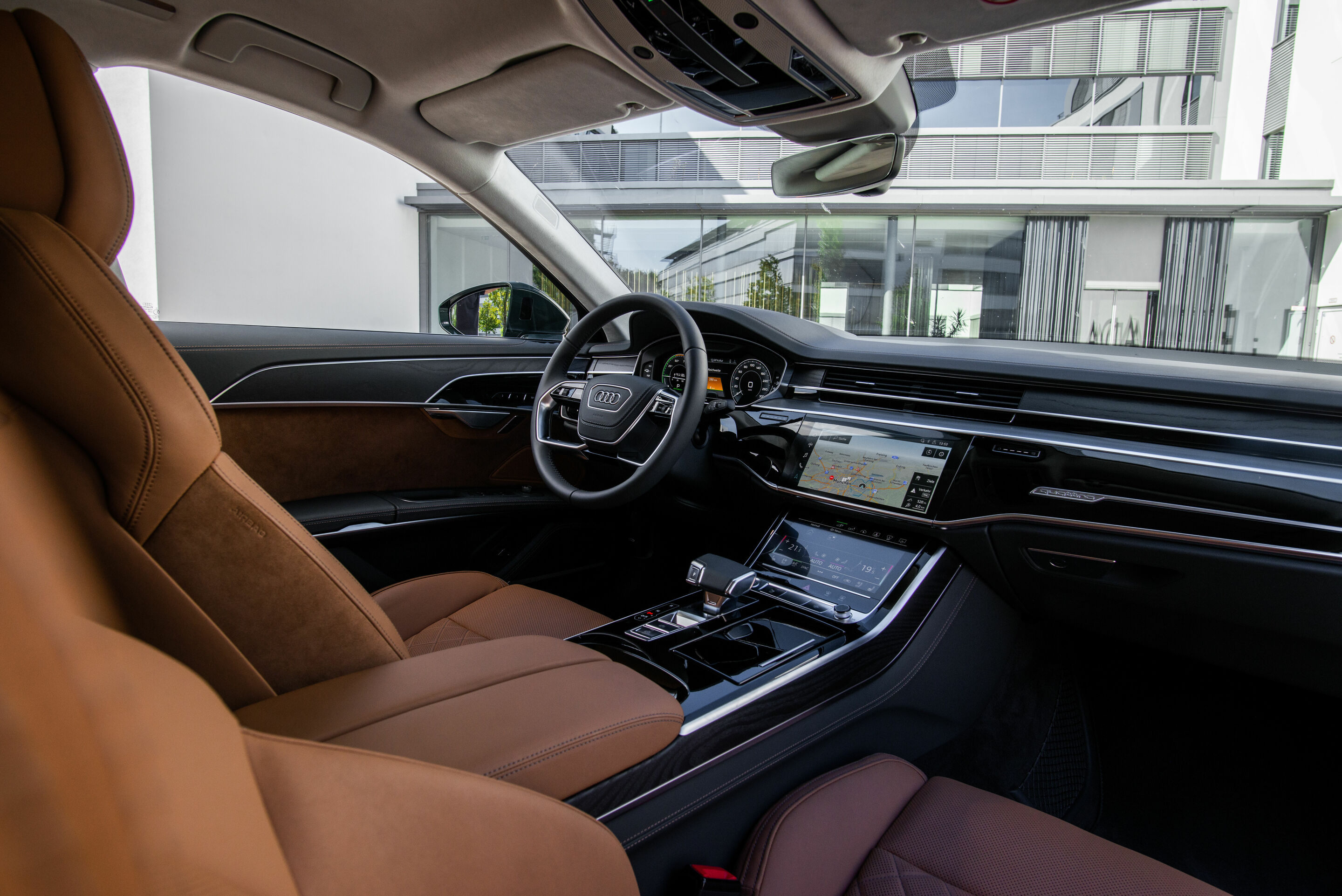 Audi A8 L 60 TFSI e - Interior