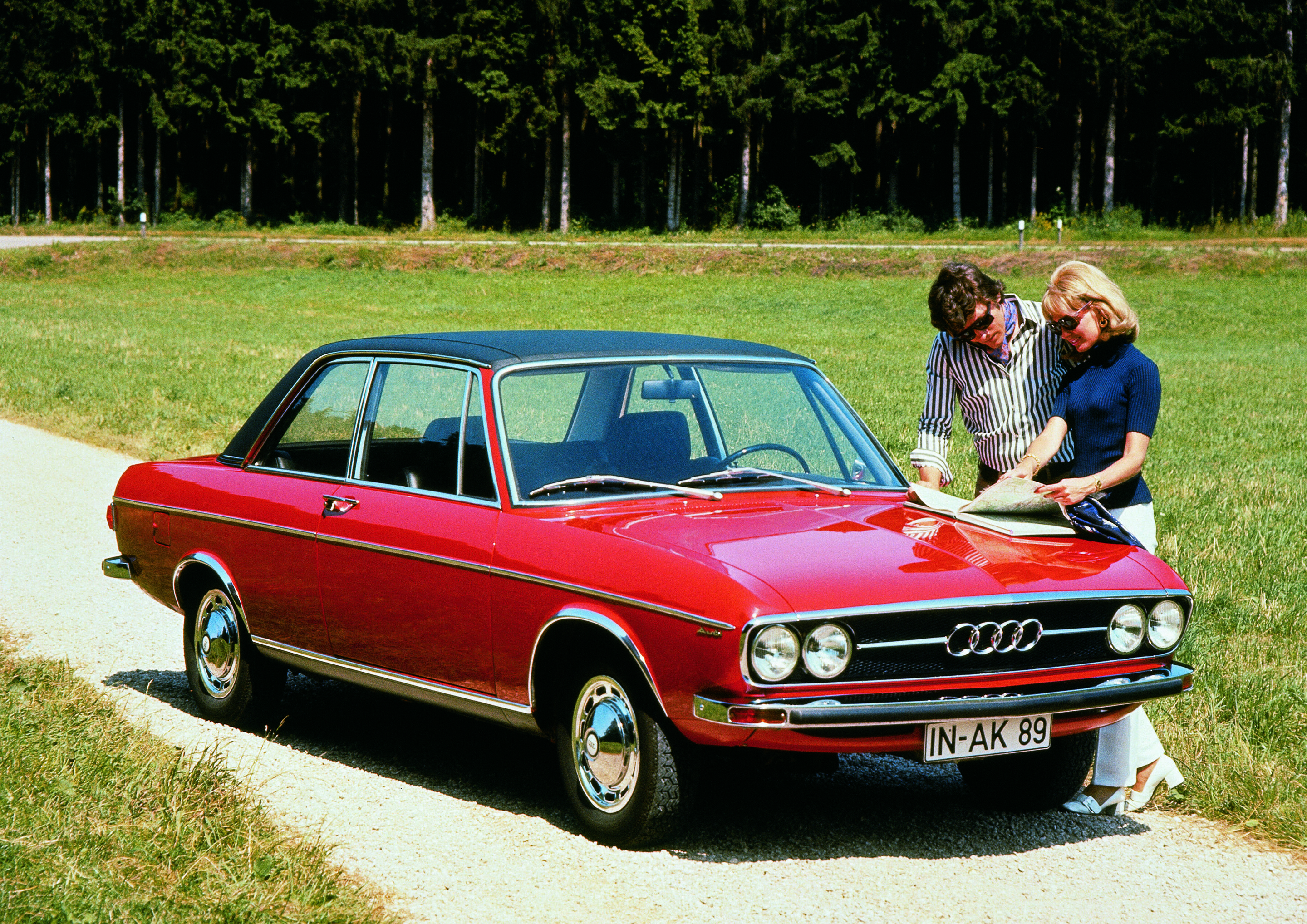 Audi GL, 1.9 litre four-cylinder engine, 112 bhp, 1972; Staus 09/99