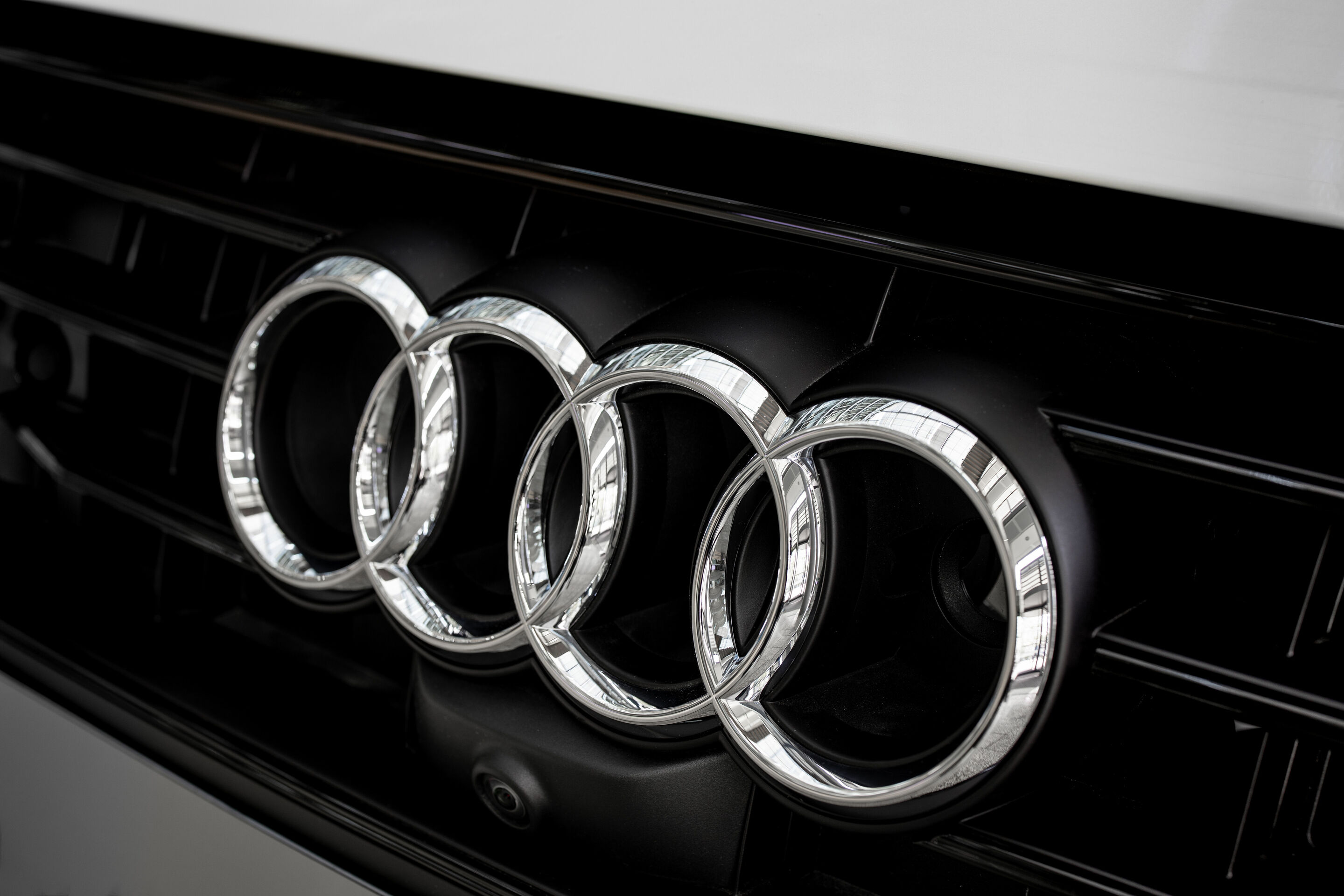 AUDI AG - Audi Logo, Vier Ringe, Symbol, CI