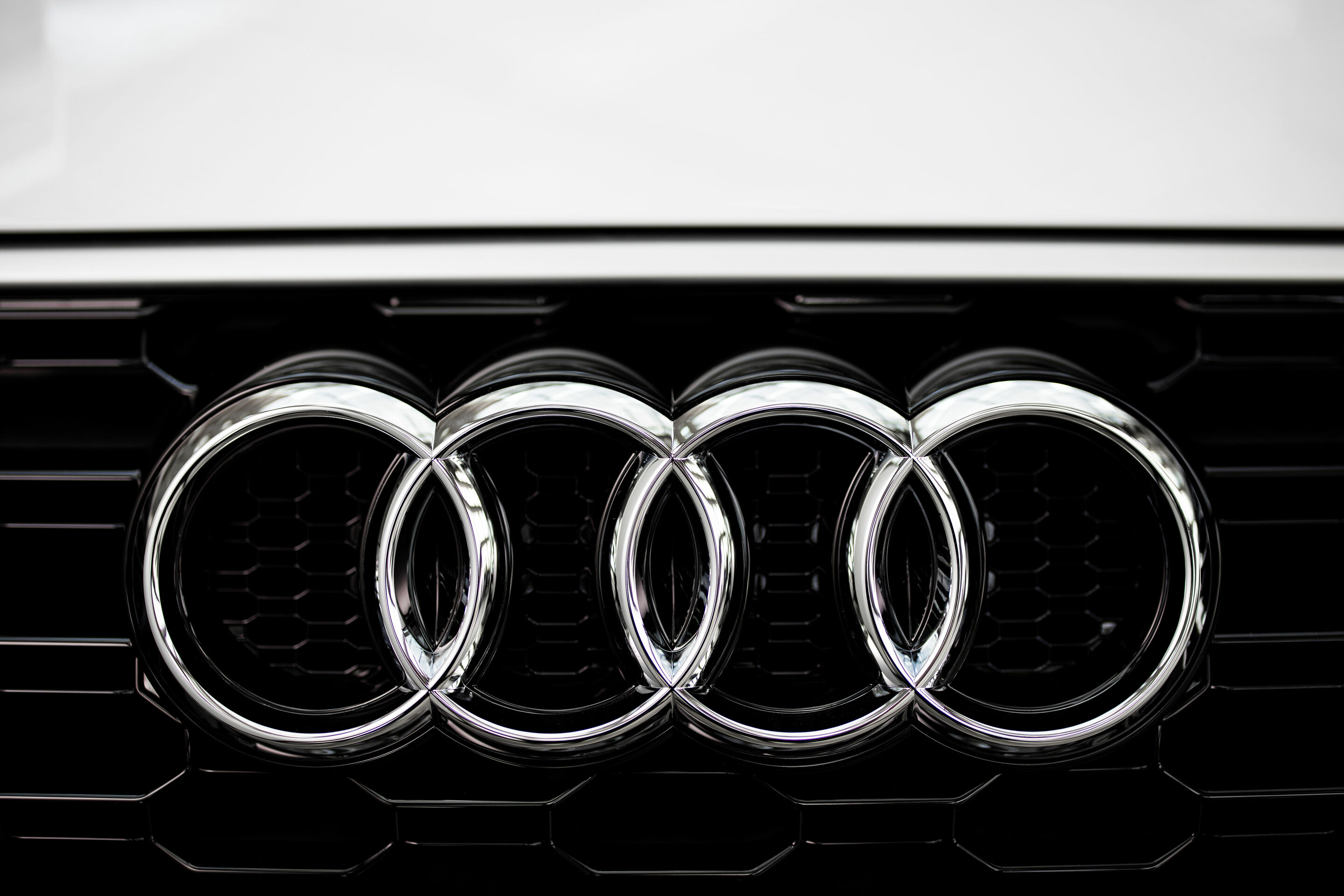 AUDI AG - Audi Logo, Vier Ringe, Symbol, CI