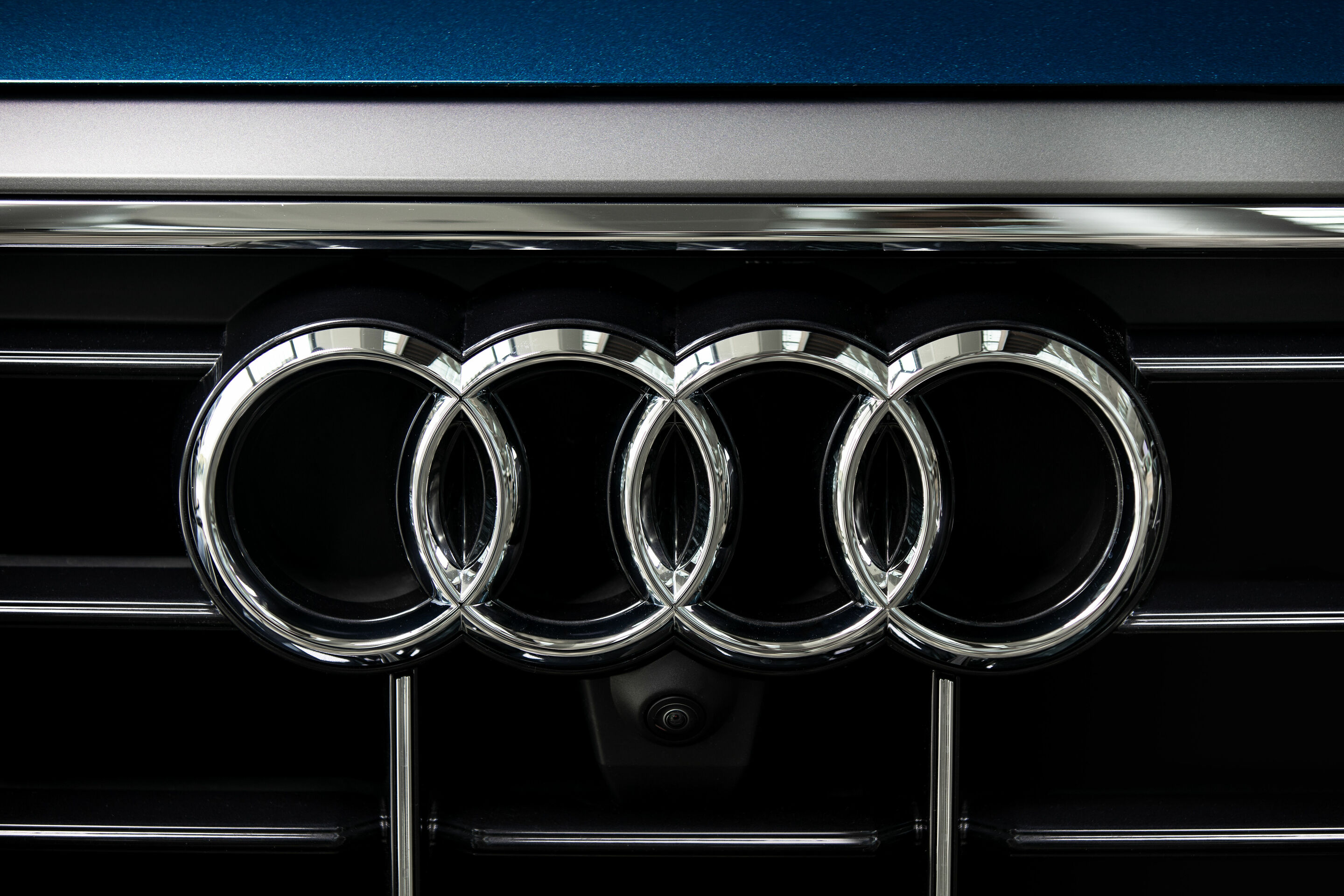 AUDI AG - Audi Logo, Vier Ringe, Symbol, CI