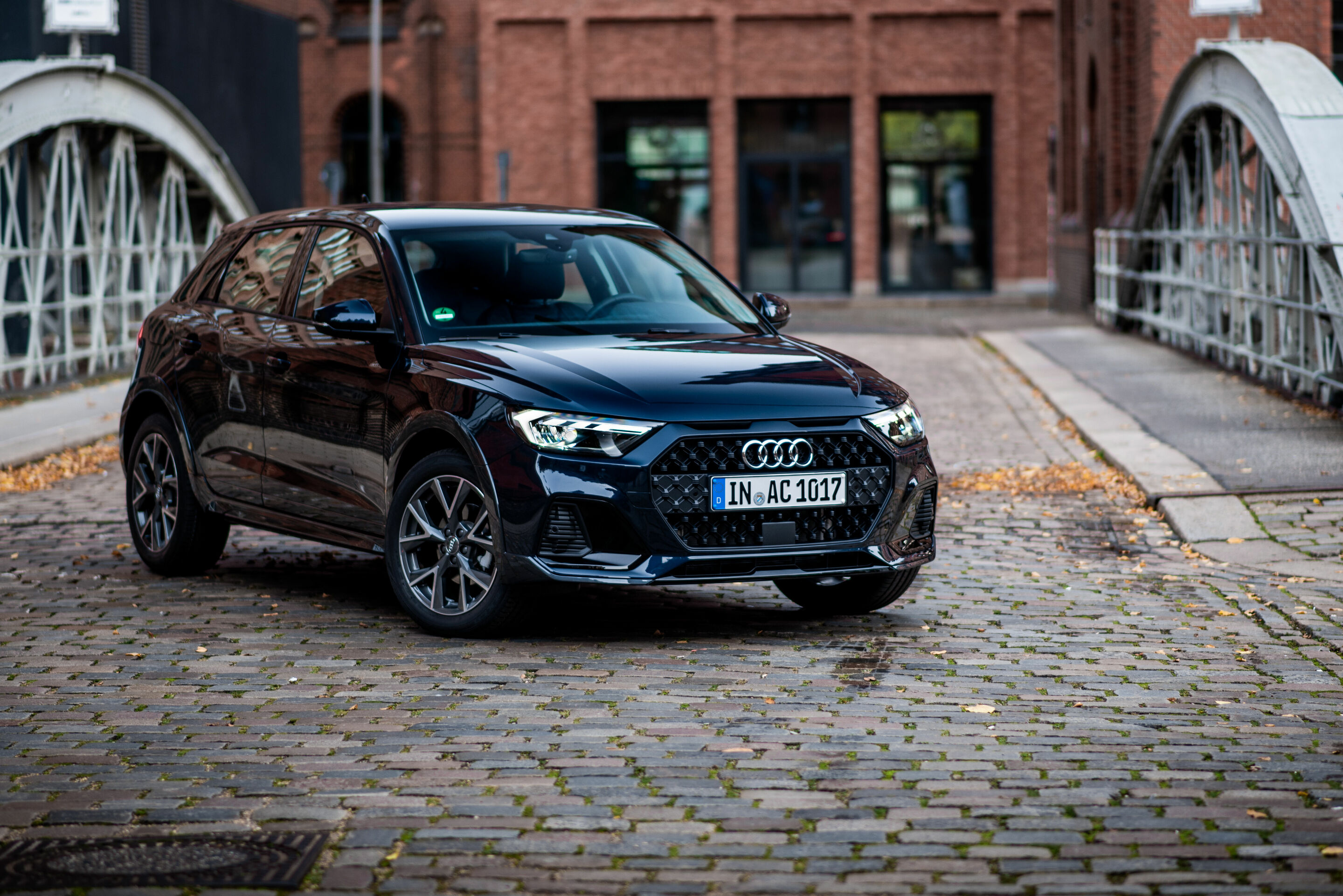 Audi A1 citycarver - Standaufnahme,
Farbe: Firmamentblau
