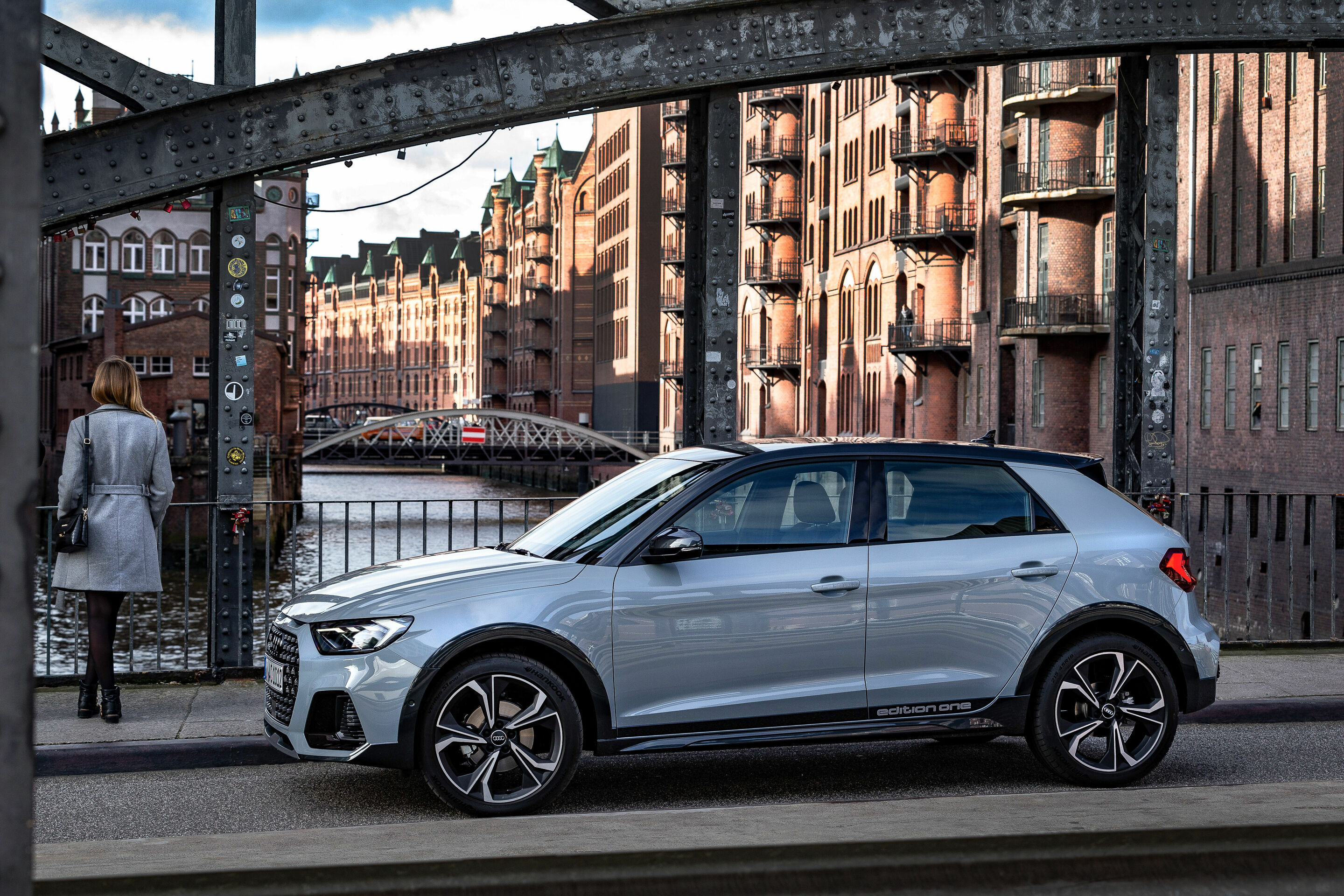 Audi A1 citycarver - Static photo,
Colour: Arrow gray
