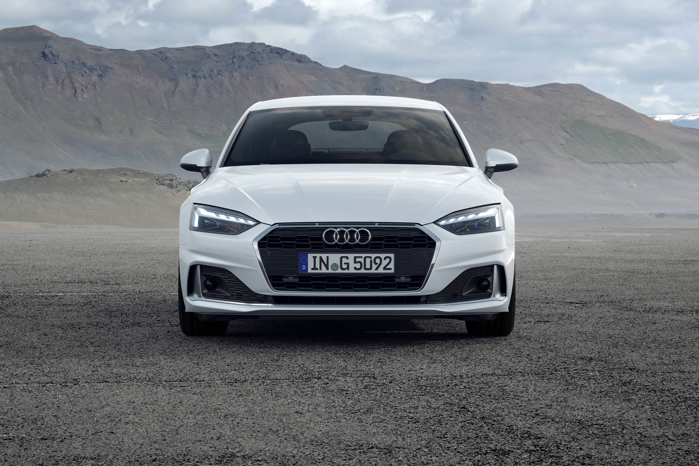 Audi A5 Sportback 40 g-tron (2019 bis 2024) - Standaufnahme,
Farbe: Gletscherweiß