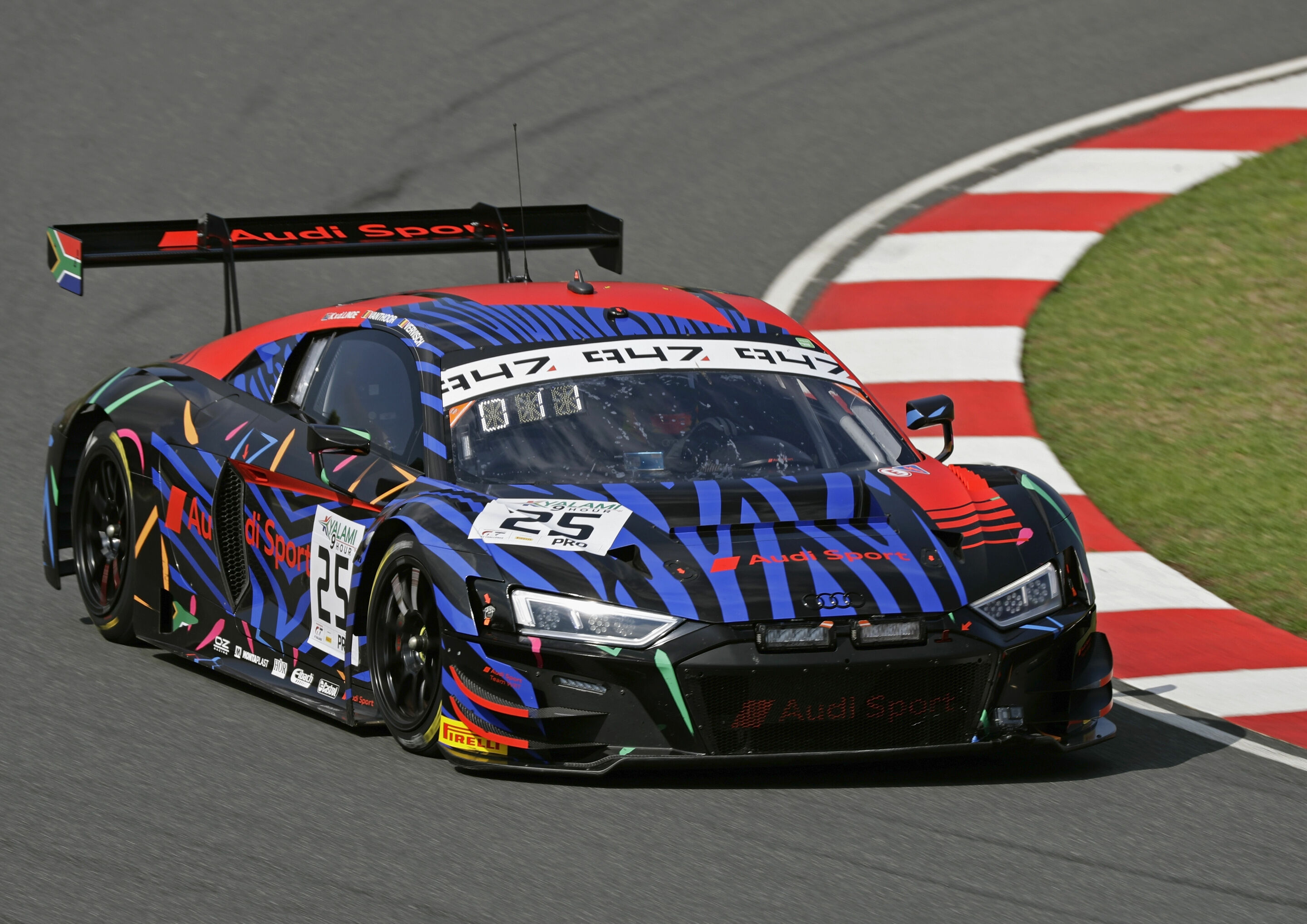 9h Kyalami 2019 - Audi R8 LMS #25 (Audi Sport Team WRT), Kelvin van der Linde/Dries Vanthoor/Frédéric Vervisch