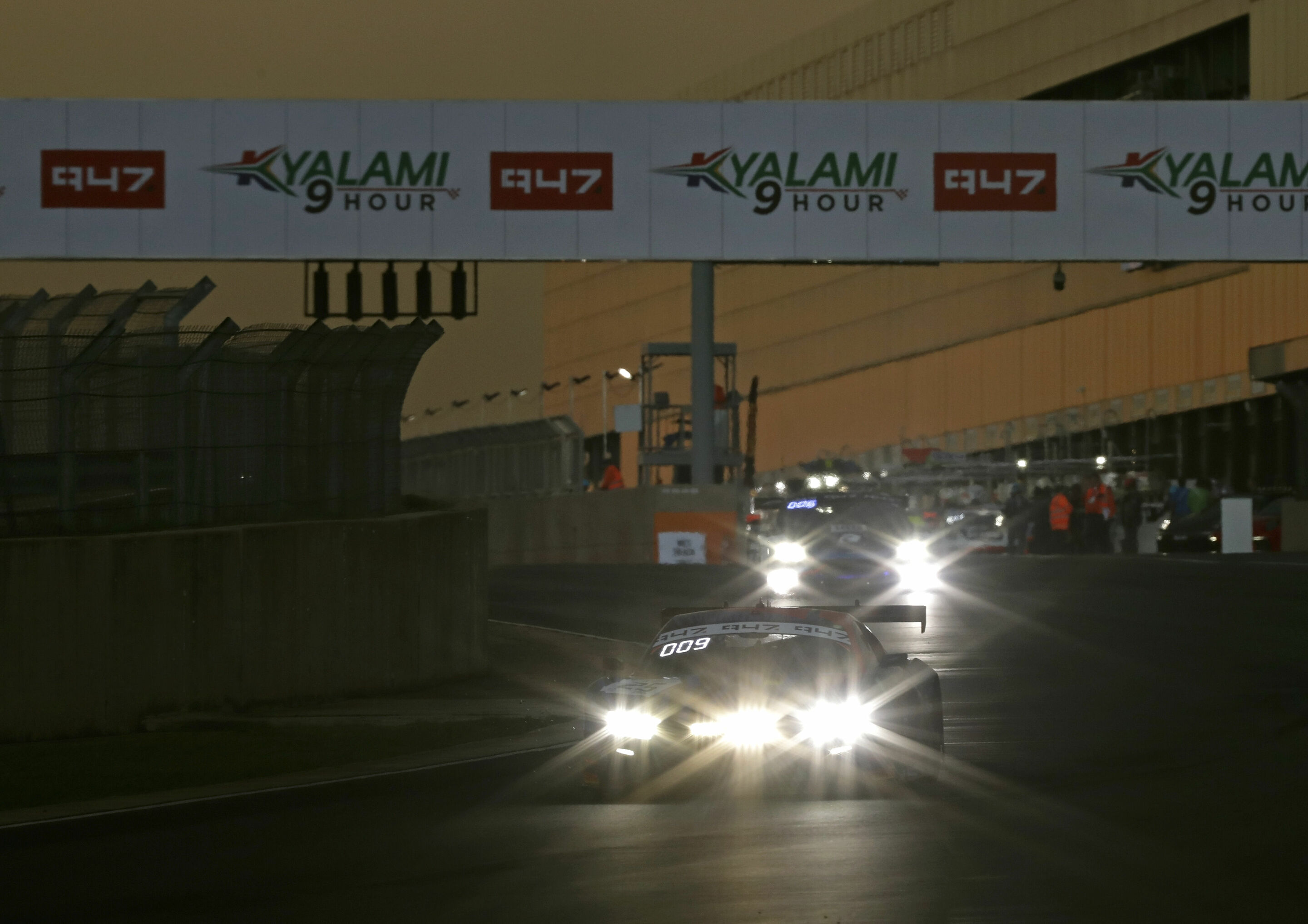 9h Kyalami 2019 - Audi R8 LMS #25 (Audi Sport Team WRT), Kelvin van der Linde/Dries Vanthoor/Frédéric Vervisch