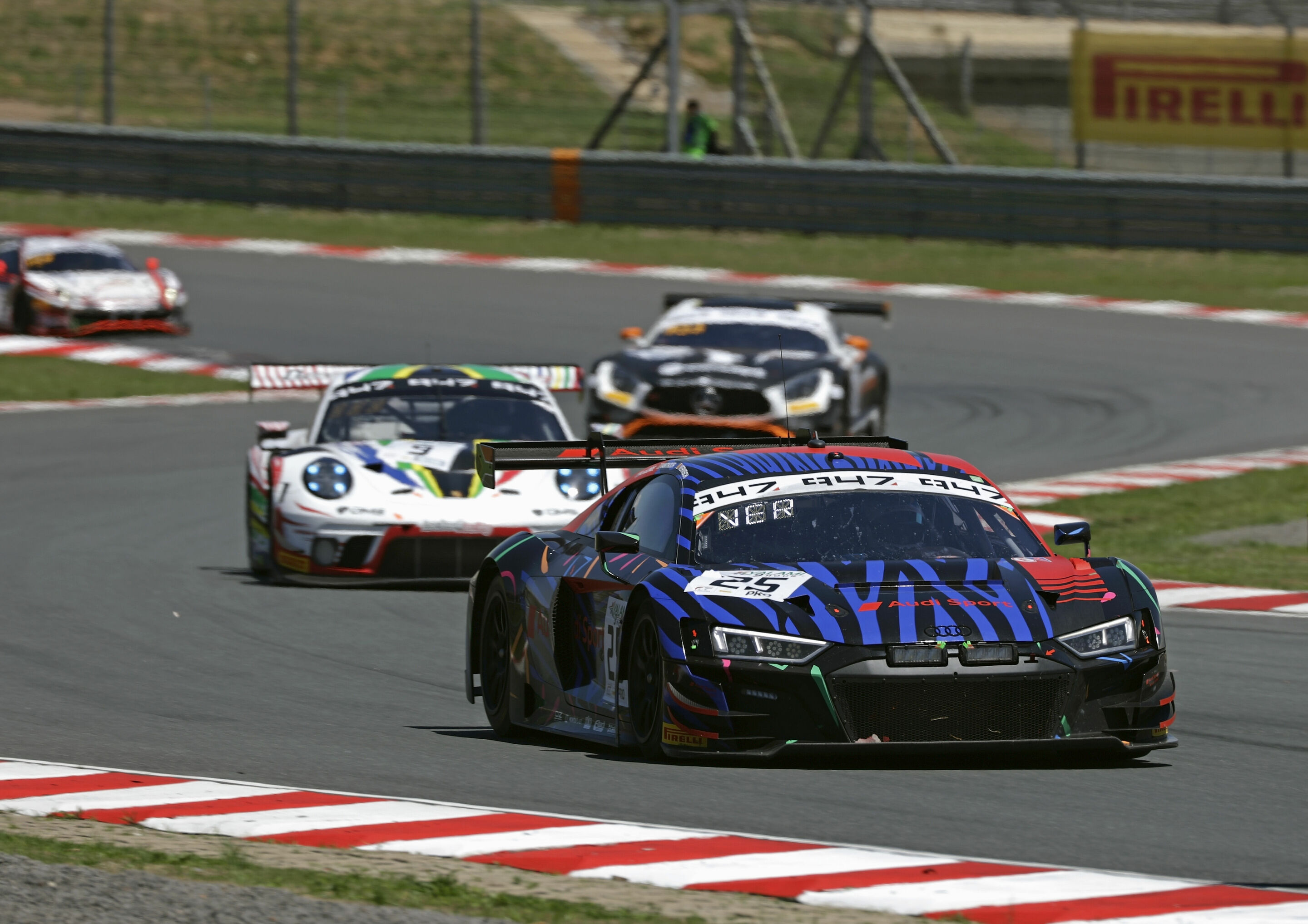 9h Kyalami 2019 - Audi R8 LMS #25 (Audi Sport Team WRT), Kelvin van der Linde/Dries Vanthoor/Frédéric Vervisch