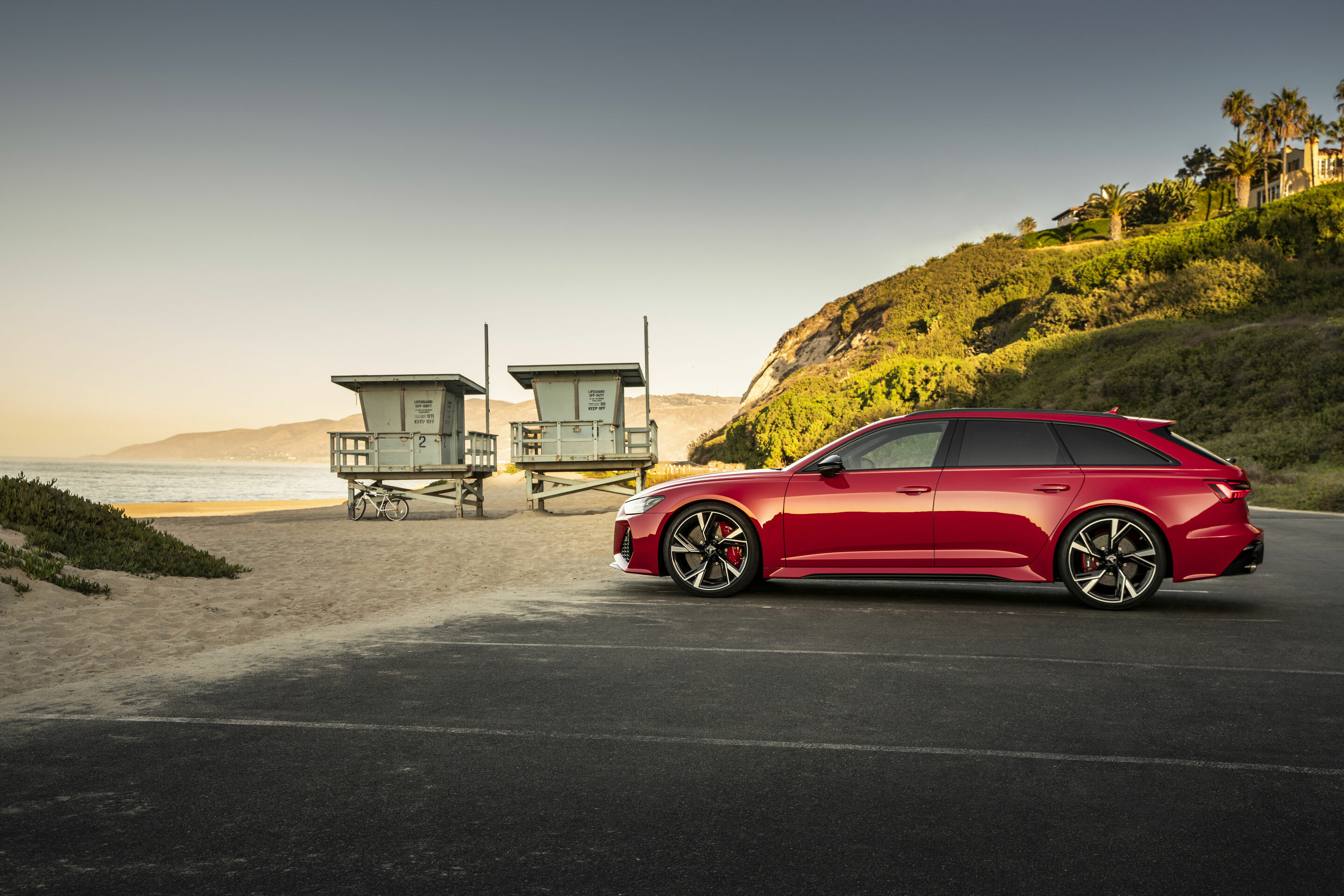 Audi RS 6 Avant - Standaufnahme,
Farbe: Tangorot