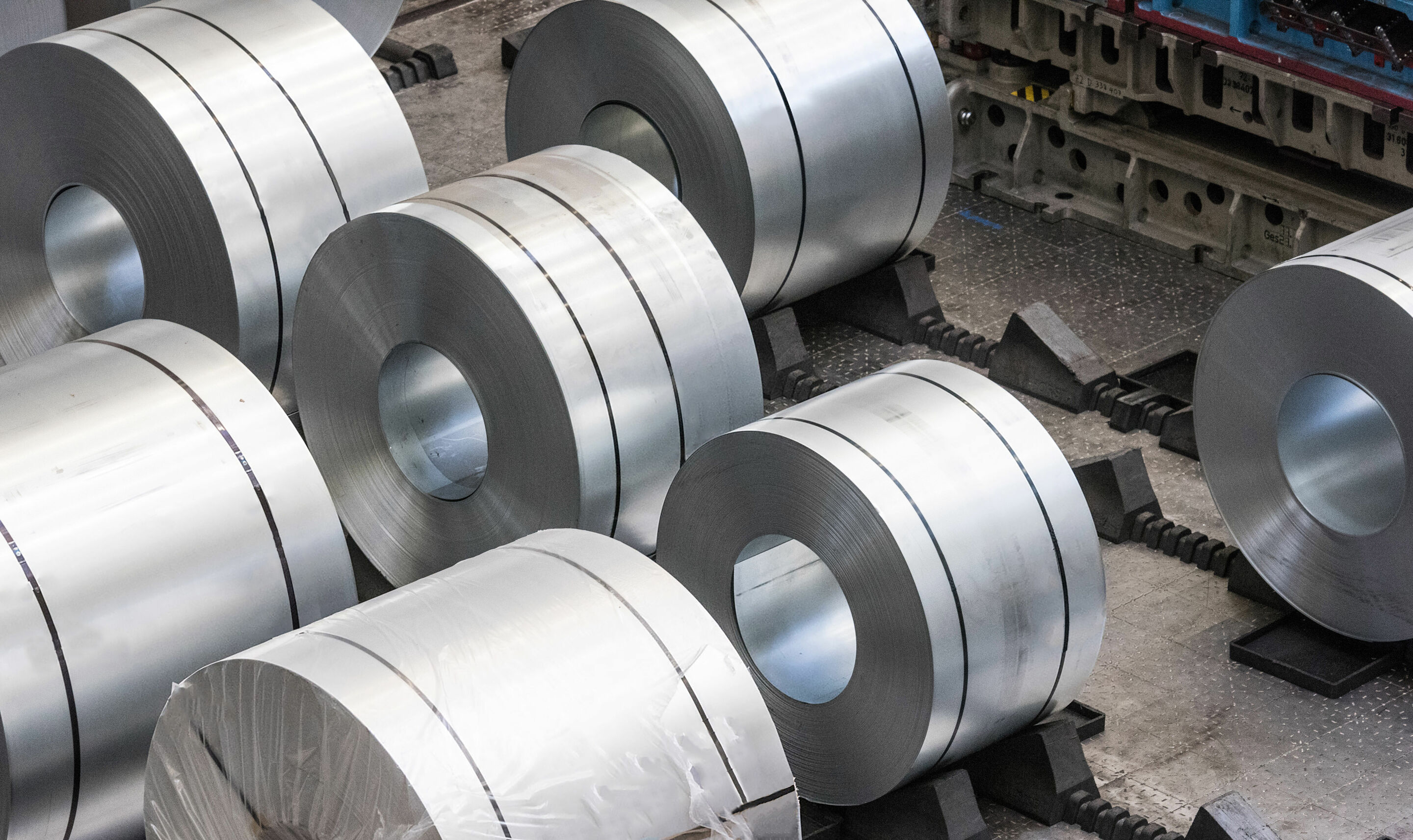 Ein Jahr Audi CO2-Programm - Aluminium Coils im Presswerk am Audi-Standort Neckarsulm
