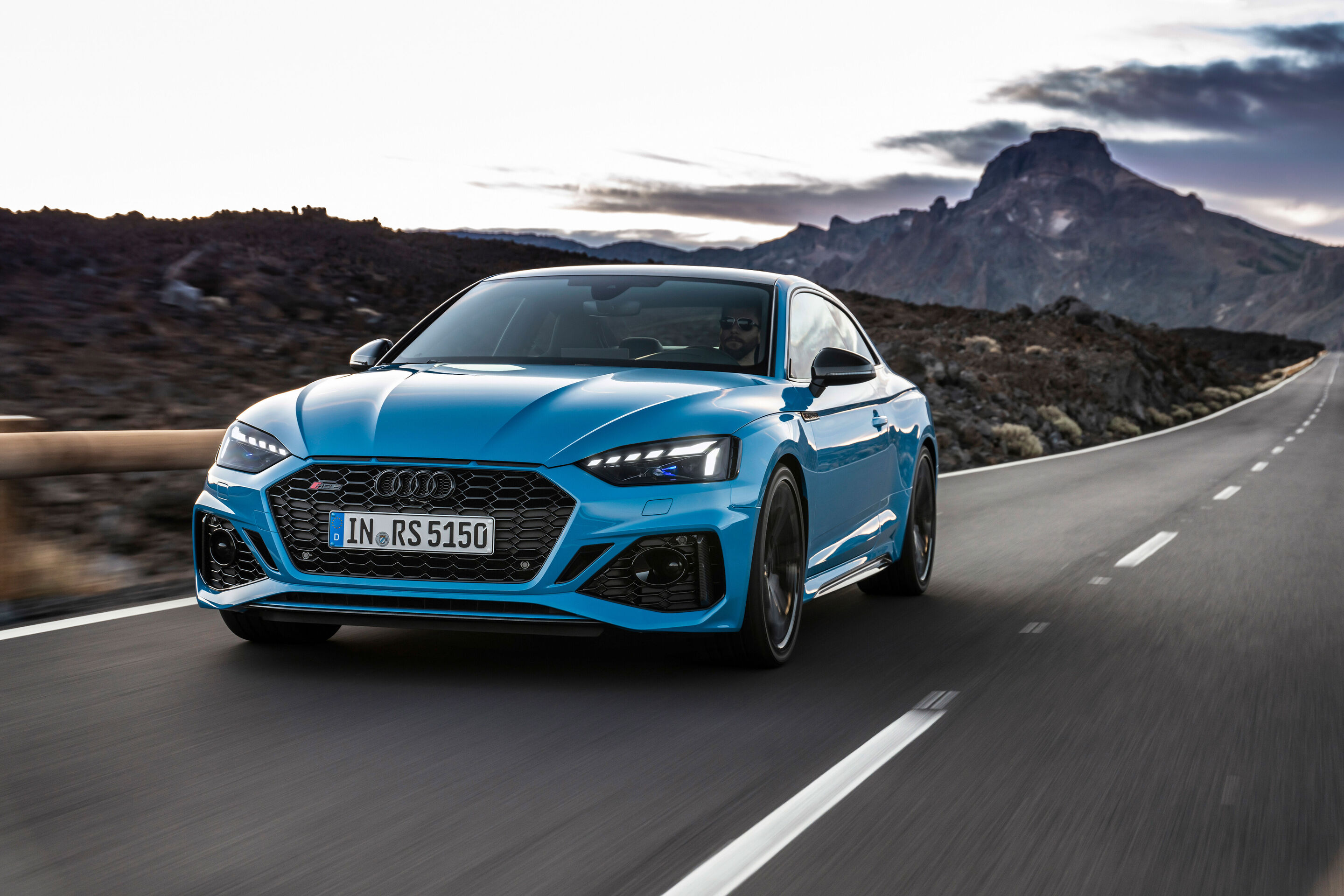 Audi RS 5 Coupé (bis 2024) - Fahraufnahme;
Farbe: Turboblau