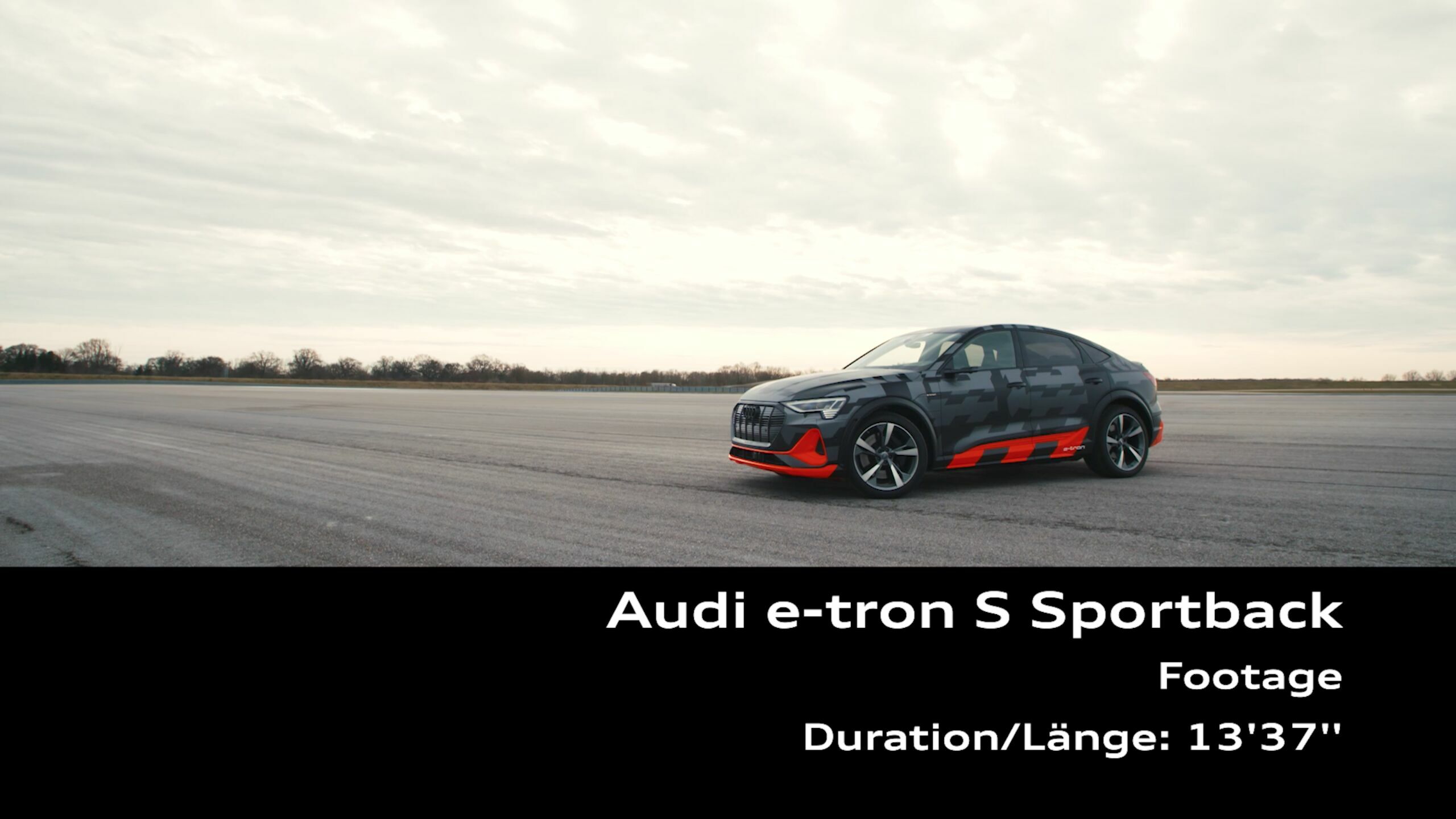Audi e-tron S Sportback at the Audi driving experience in Neuburg a.D. - The Audi e-tron S Sportback shows his moves on the dynamic tracks of the Audi driving experience in Neuburg an der Donau. Former world champion Stig Blomqvist is behind the steering...
