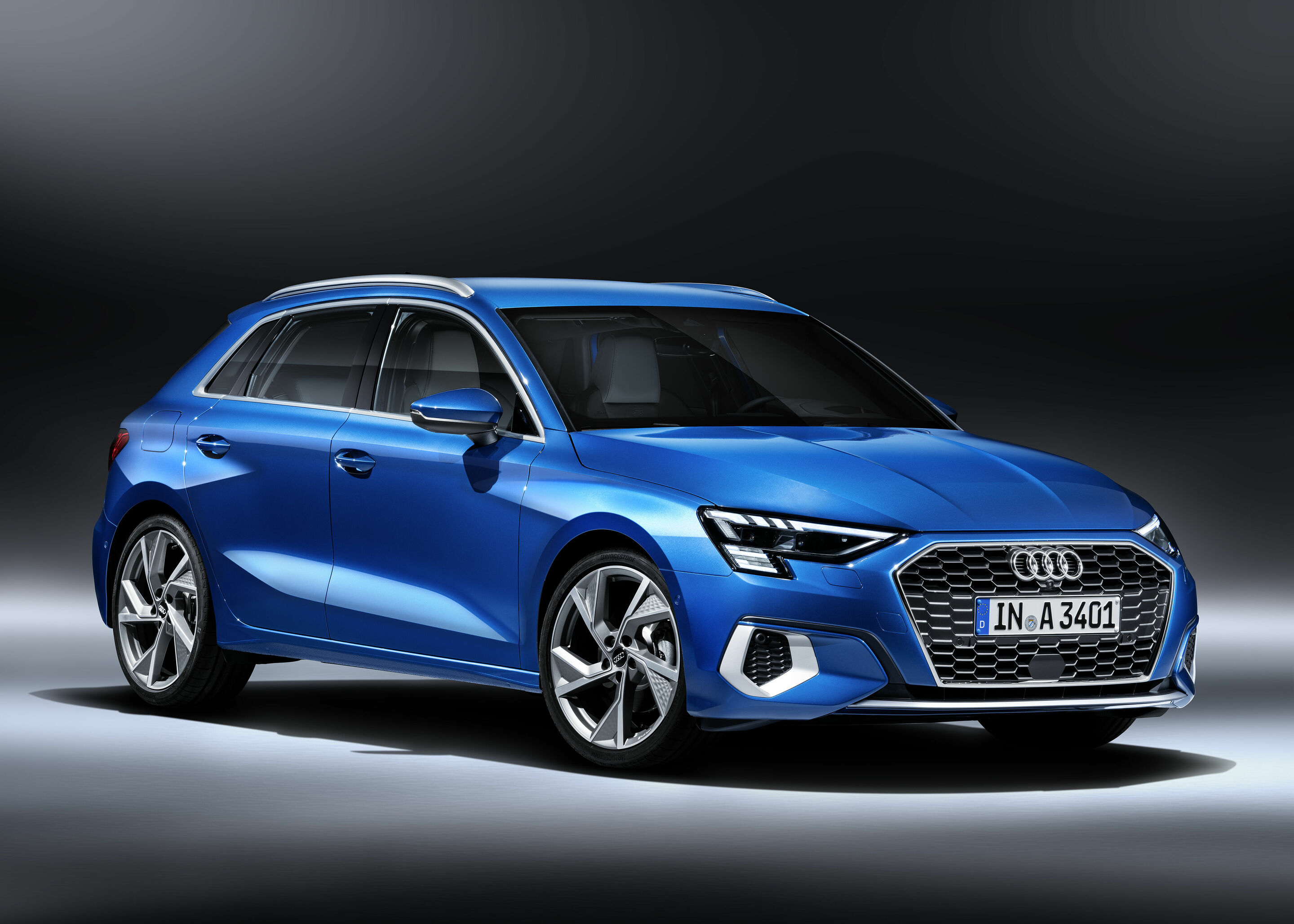 Audi A3 Sportback - Standaufnahme,
Farbe: Atollblau