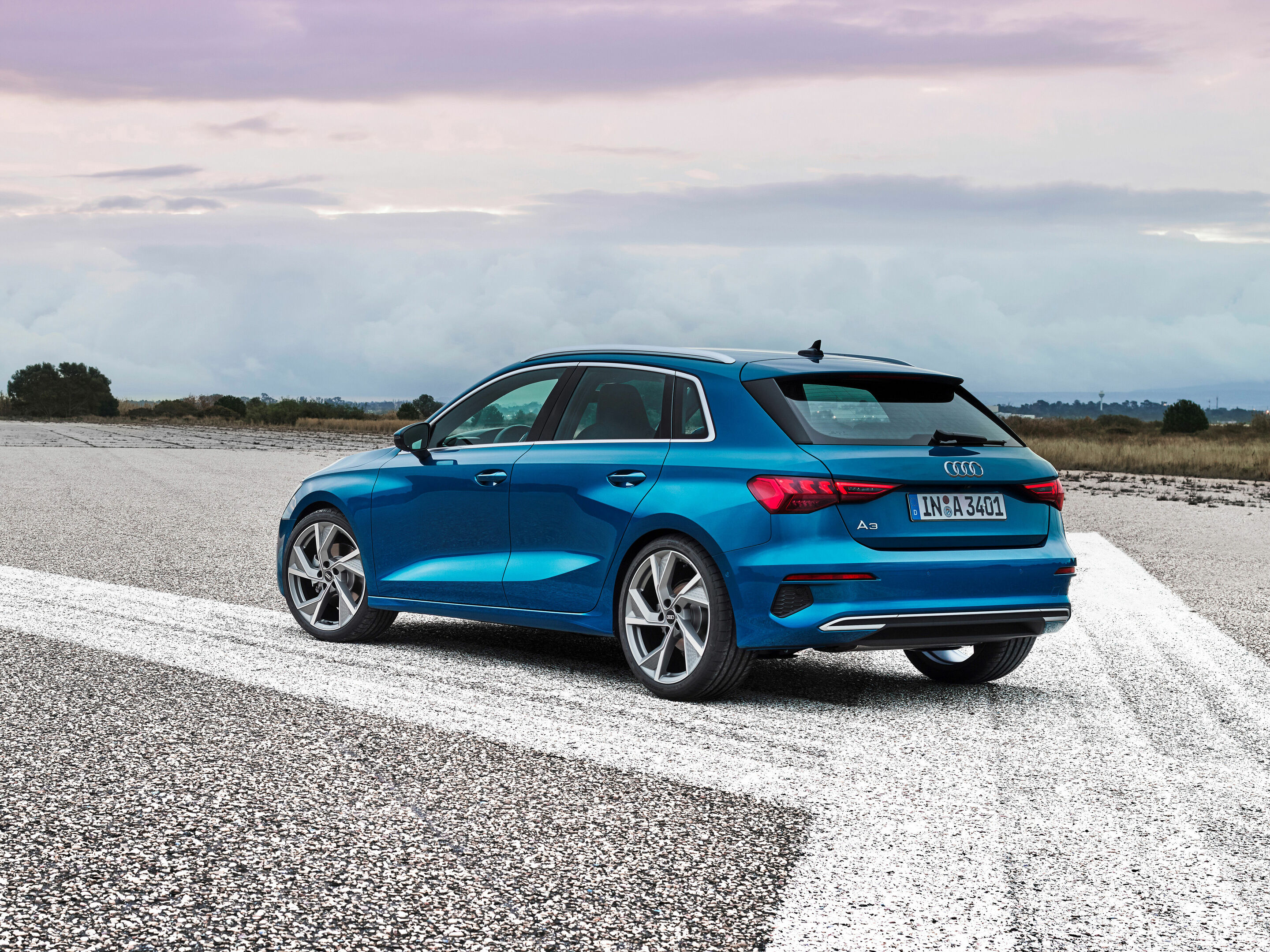 Audi A3 Sportback - Standaufnahme,
Farbe: Atollblau