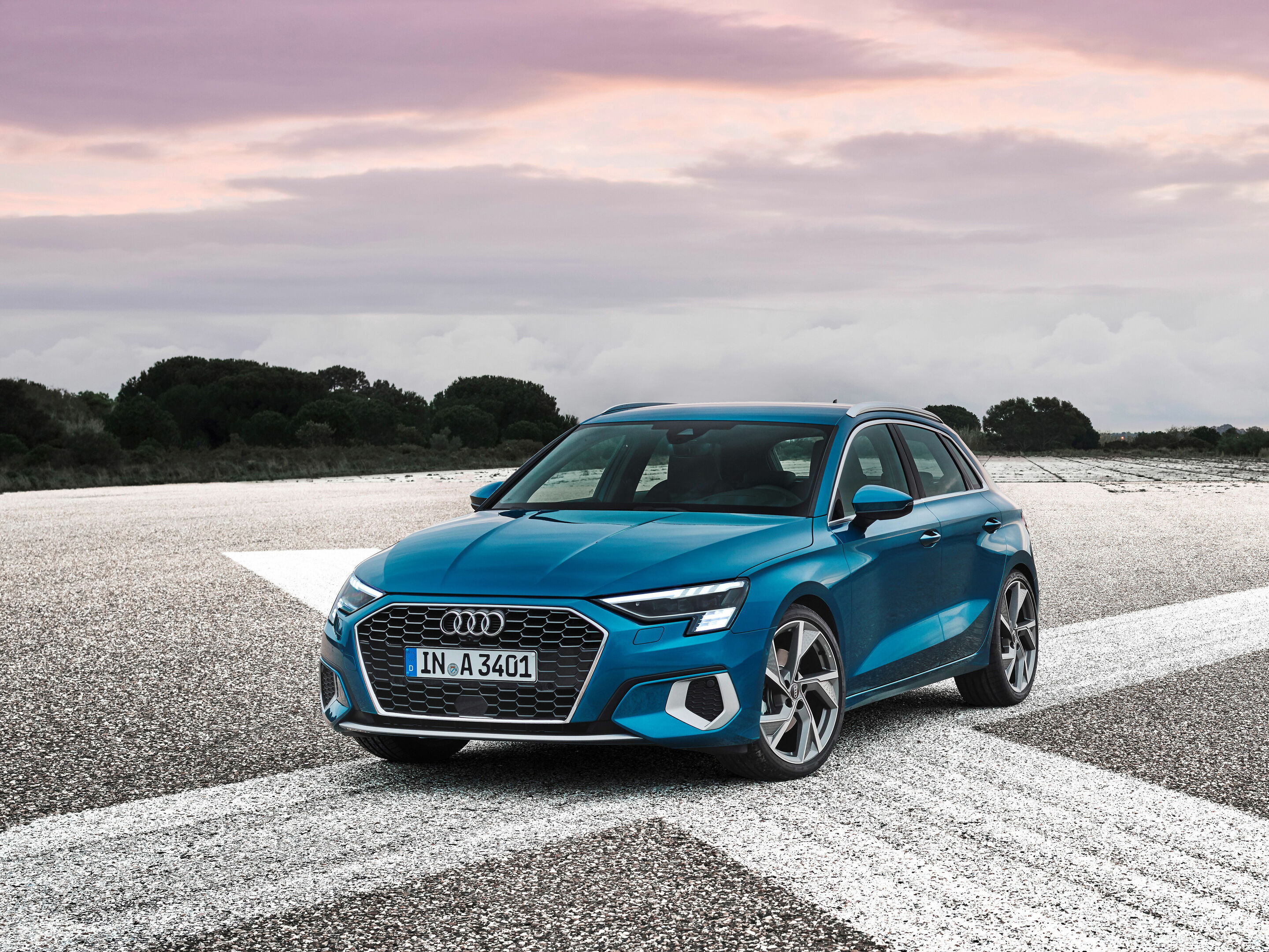 Audi A3 Sportback - Static photo,
Colour: Atoll blue