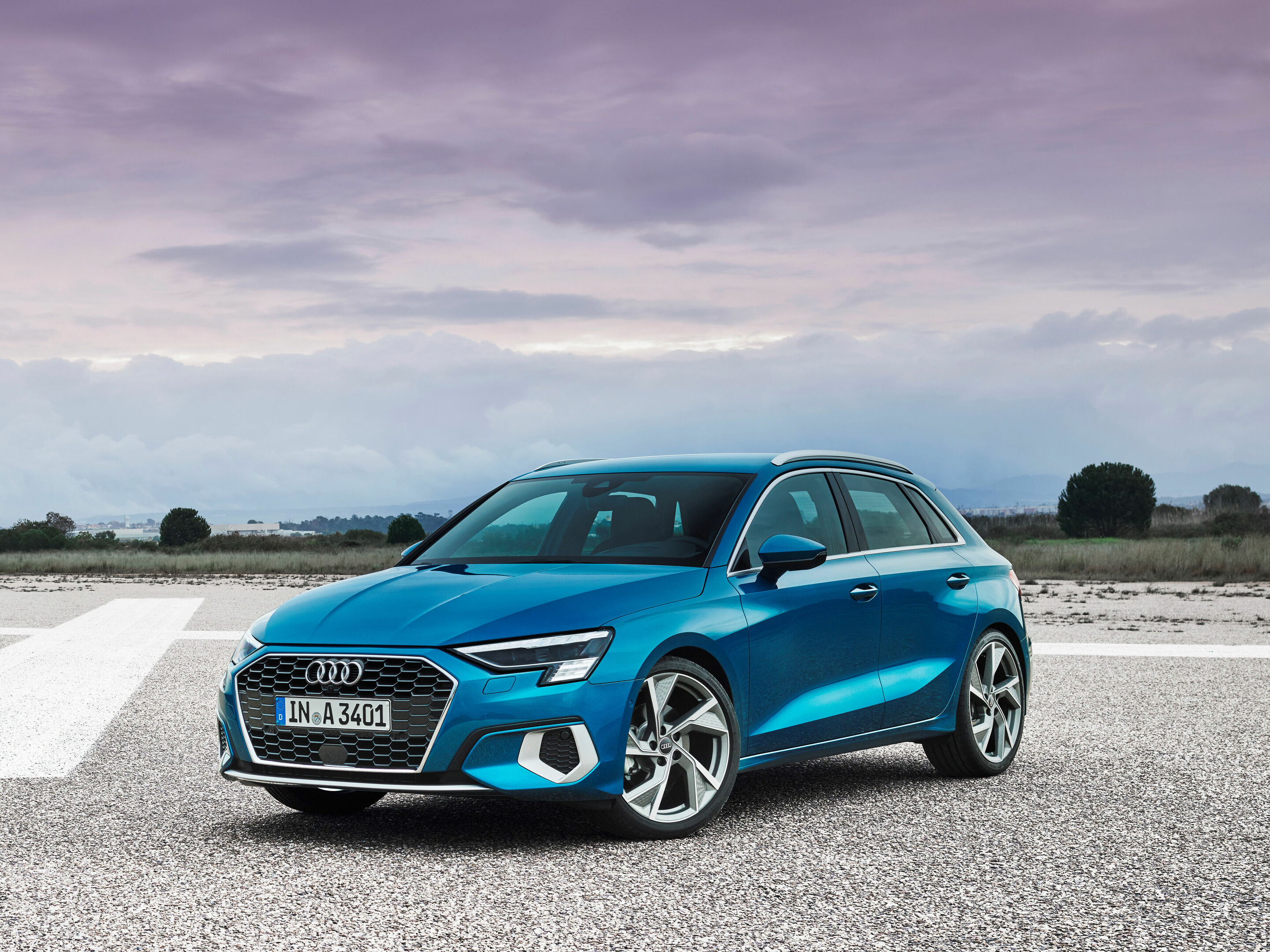 Audi A3 Sportback - Standaufnahme,
Farbe: Atollblau