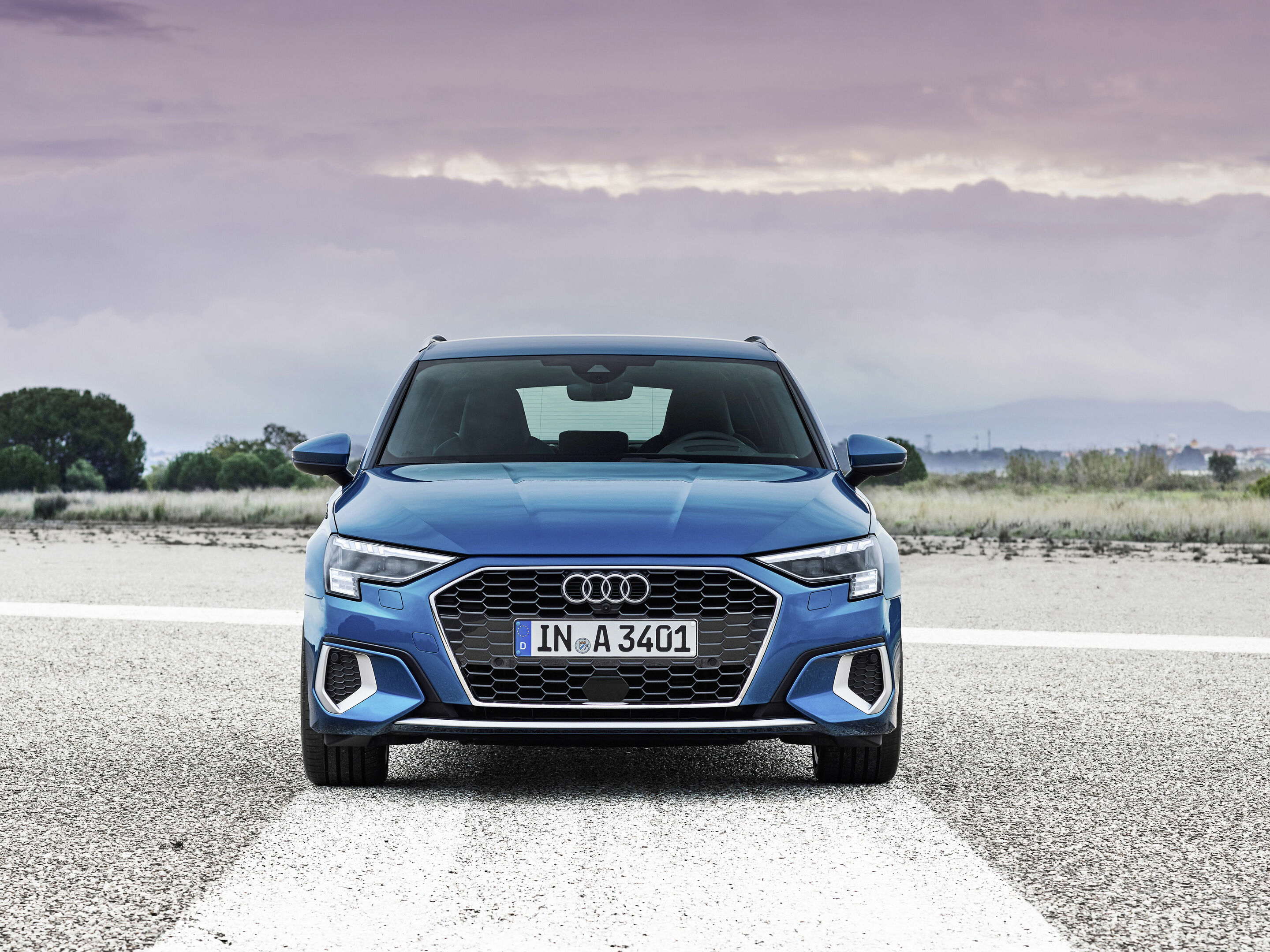 Audi A3 Sportback - Standaufnahme,
Farbe: Atollblau