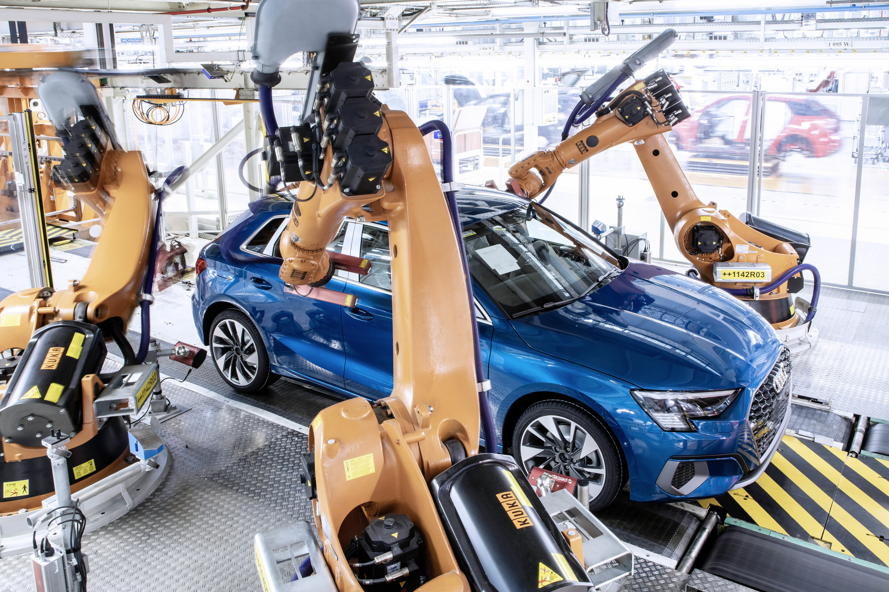 Audi Site Ingolstadt - Production of the Audi A3 Sportback: Assembly – Inline measuring cell