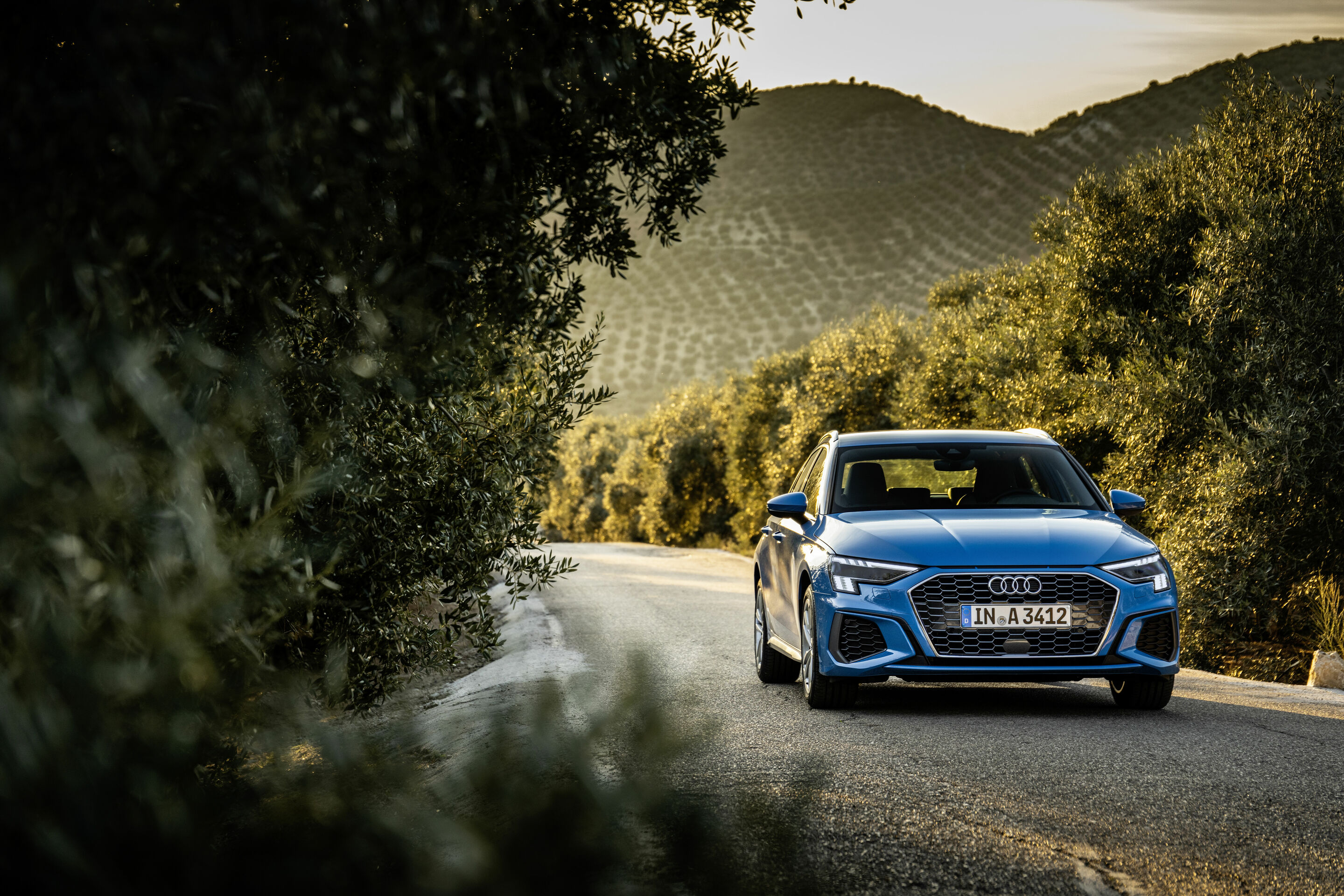 Audi A3 Sportback - Static photo,
Colour: Turbo blue