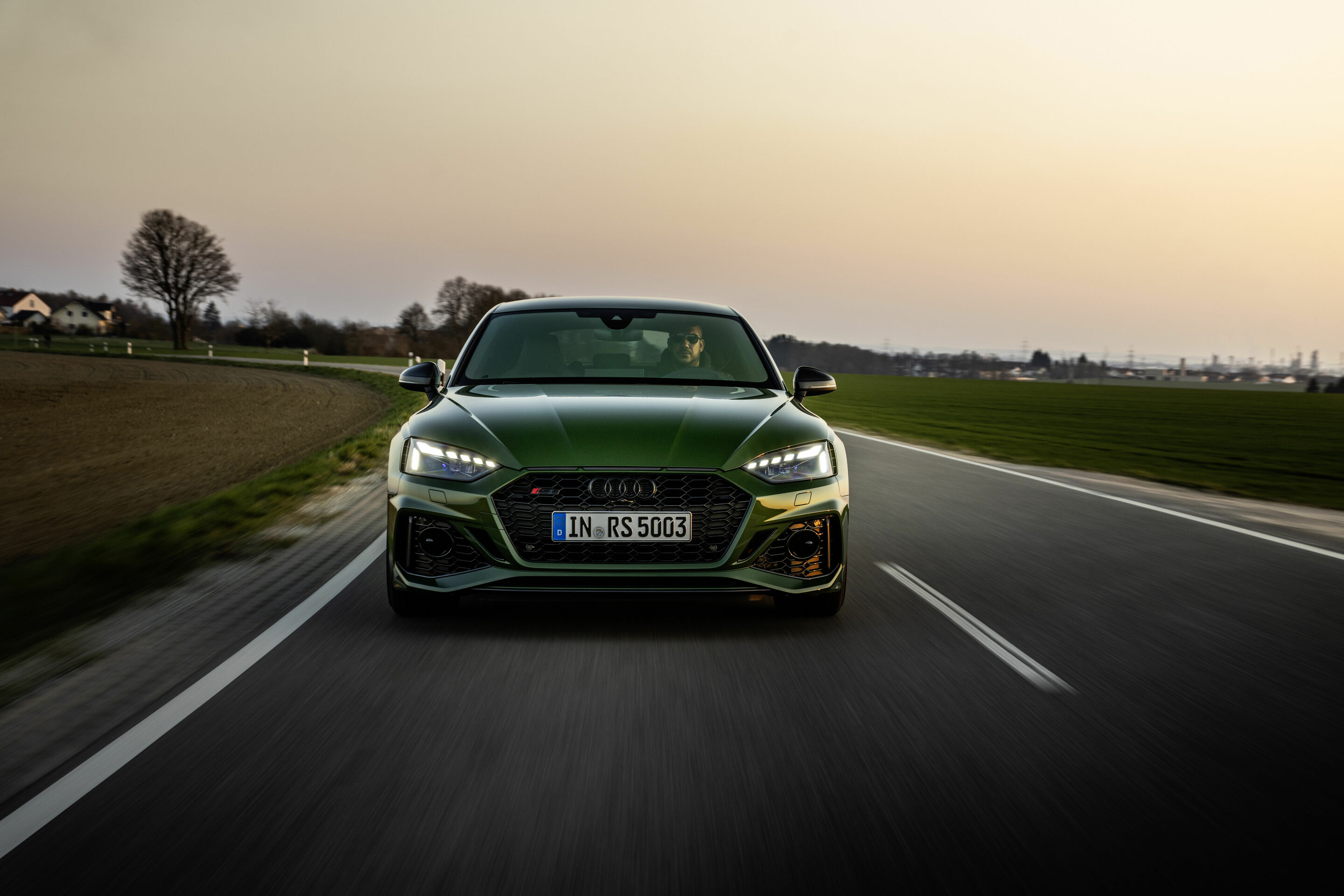 Audi RS 5 Sportback - Dynamic photo,
Colour: Sonoma green