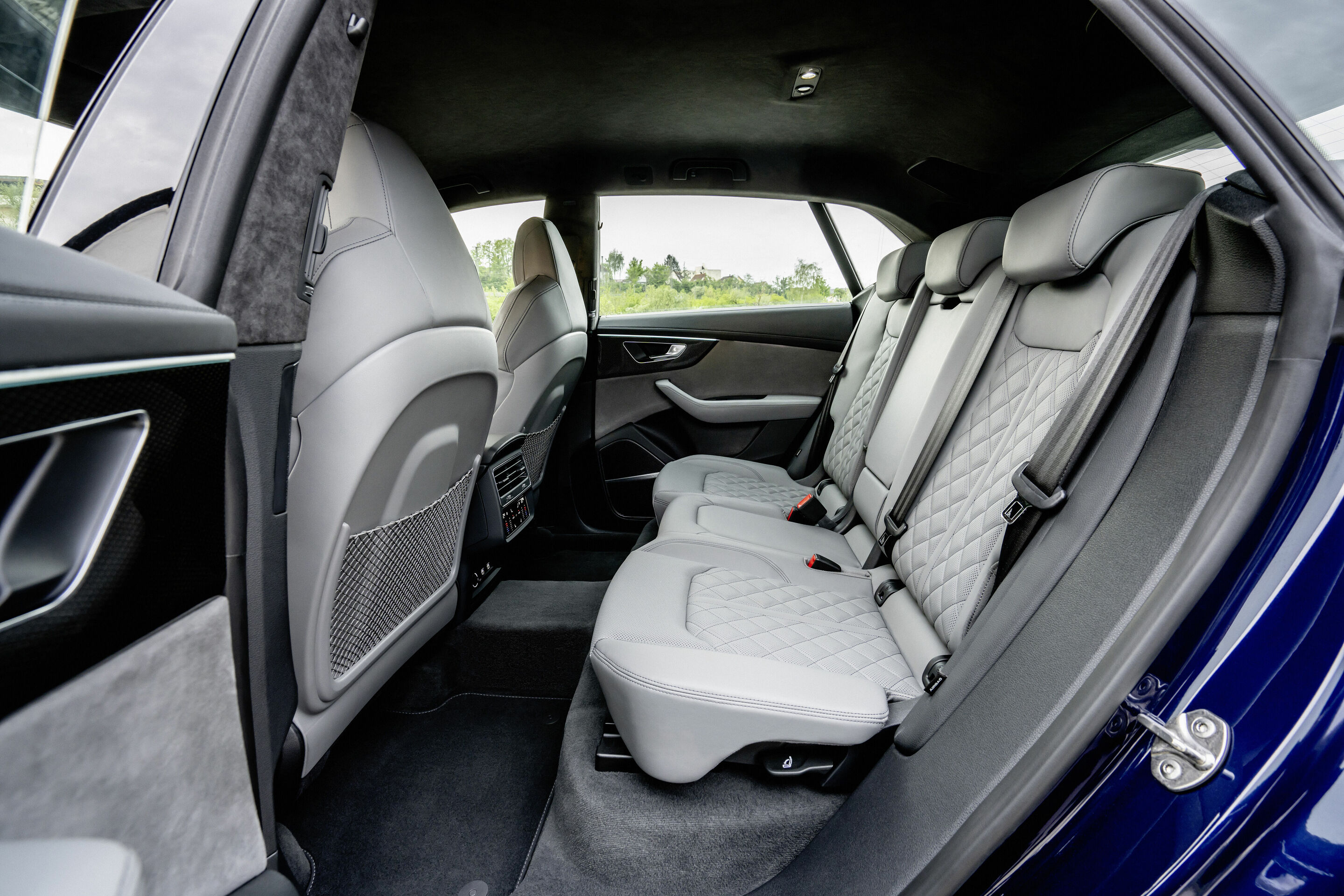 Audi SQ8 TFSI - Interior