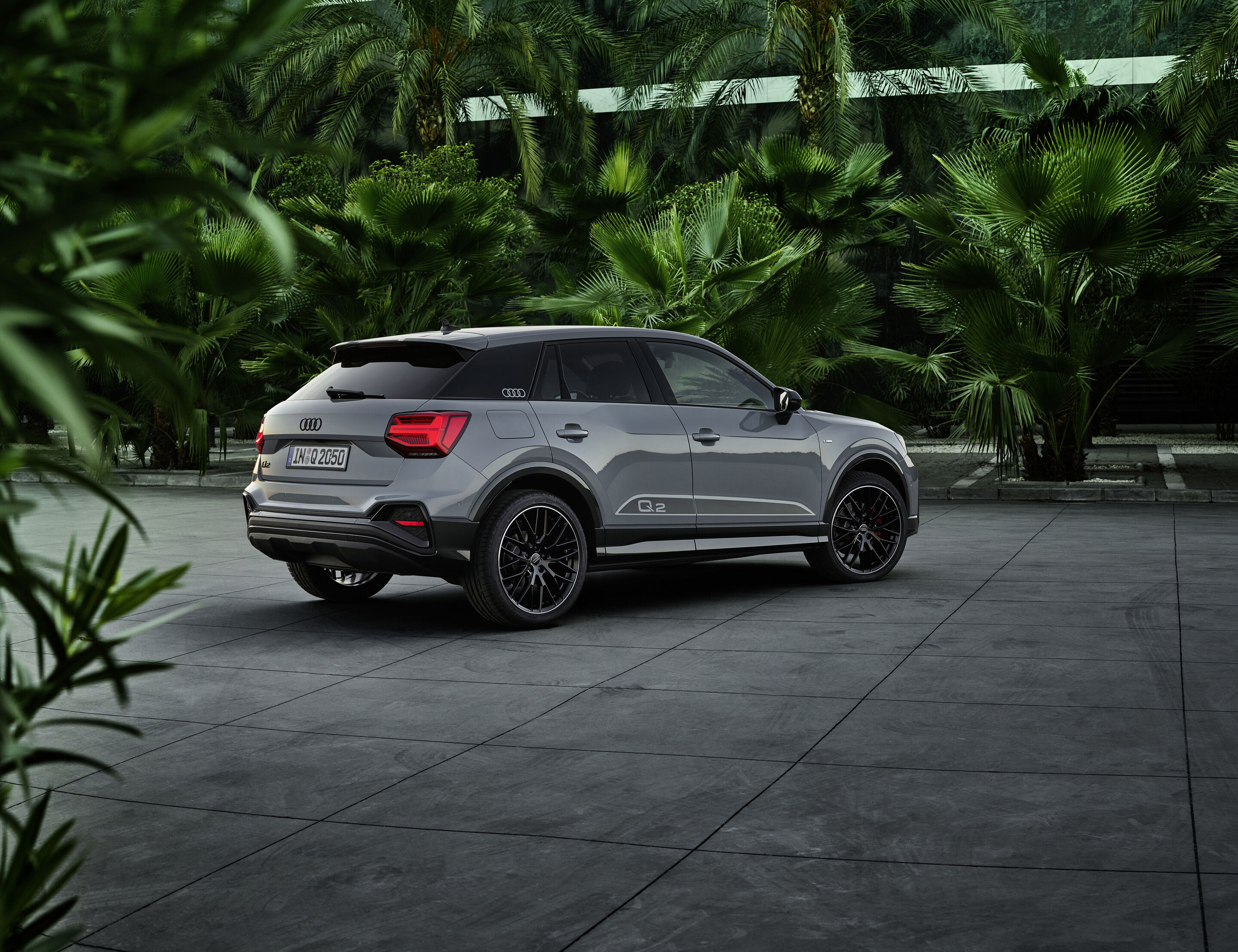 Audi Q2 (until 2026) - Static photo,
Colour: arrow gray