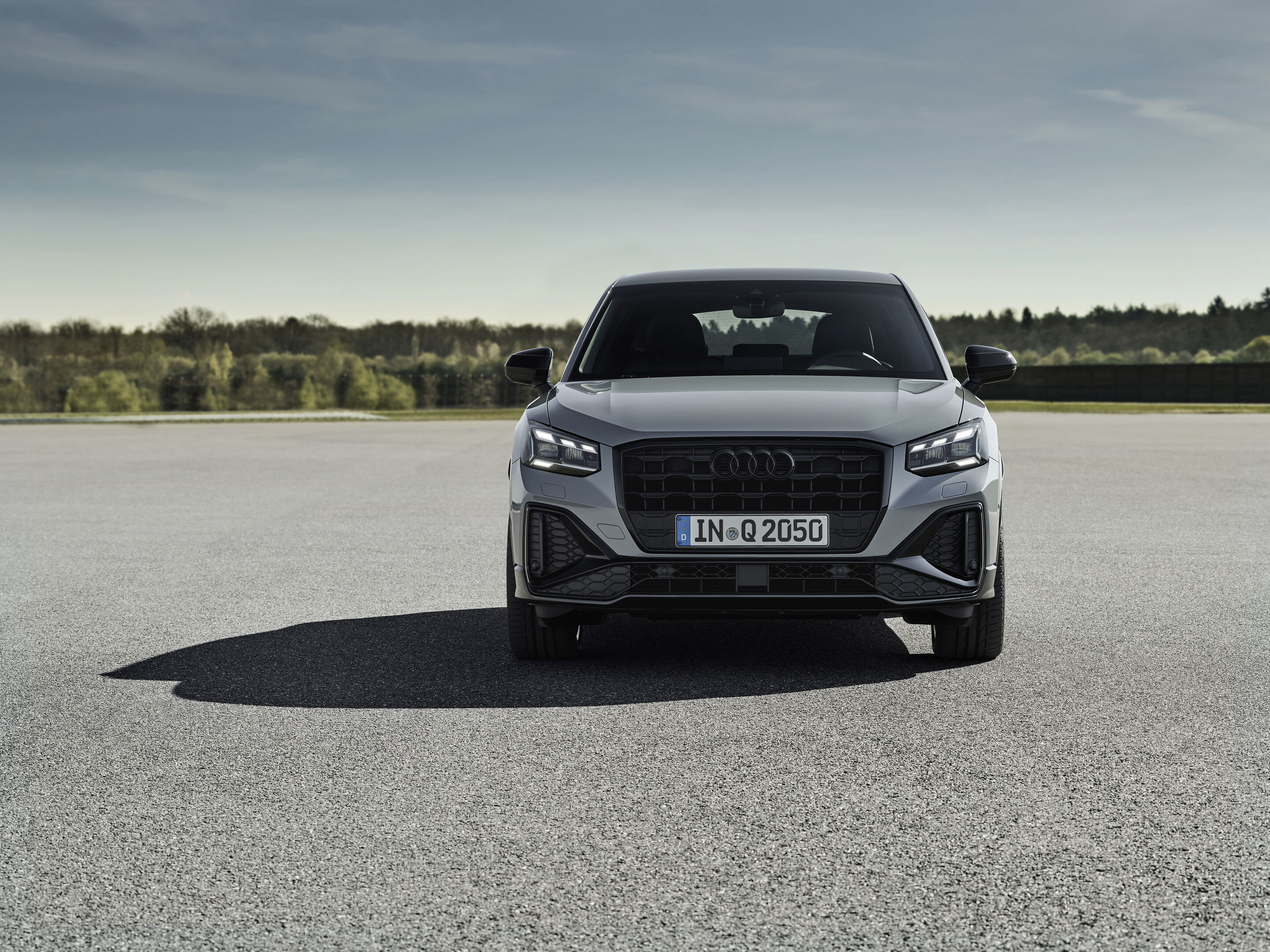 Audi Q2 (until 2026) - Static photo,
Colour: arrow gray