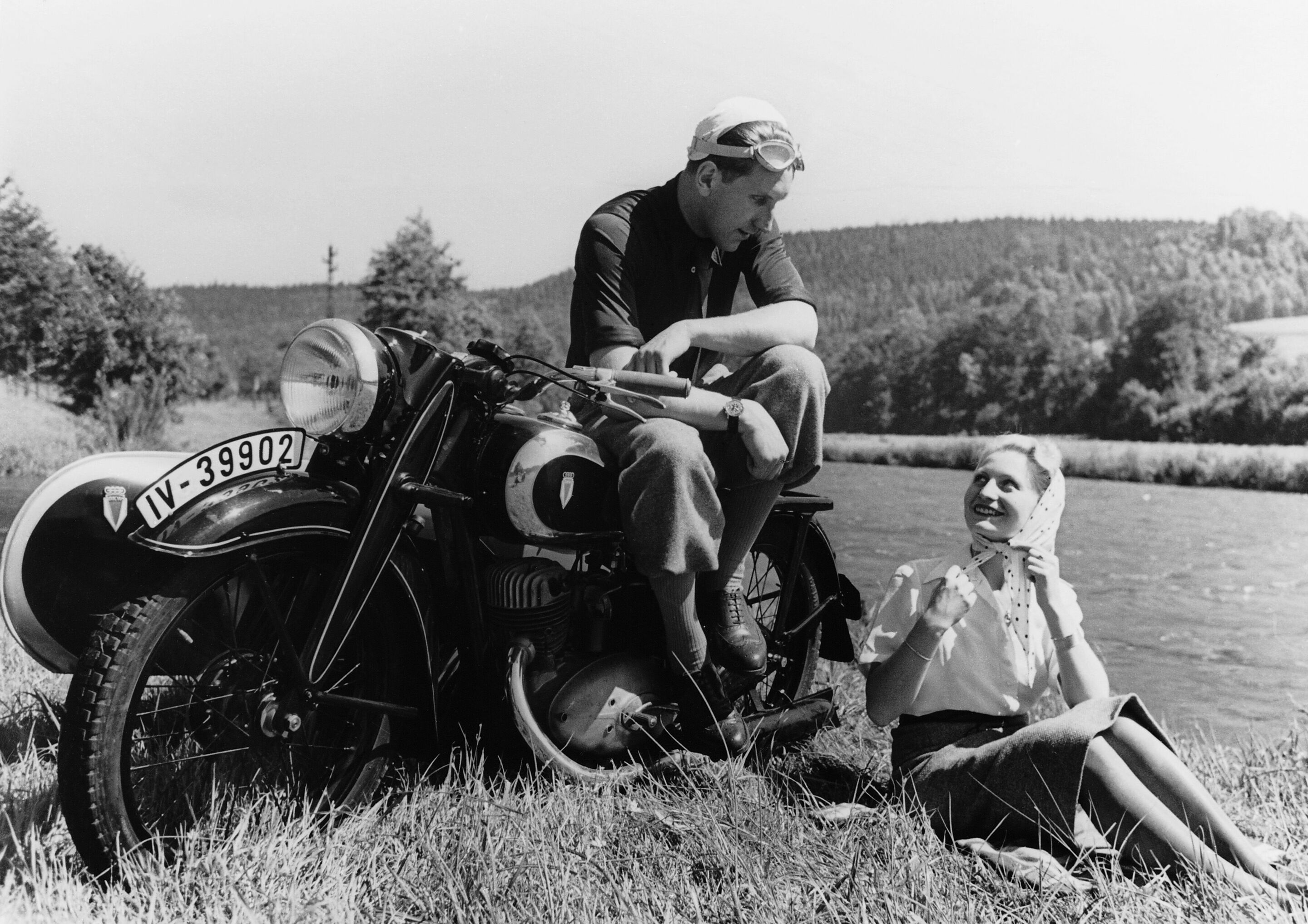 DKW NZ 250, 250 cc, one-cylinder, two-stroke aircooled engine, 9 hp.