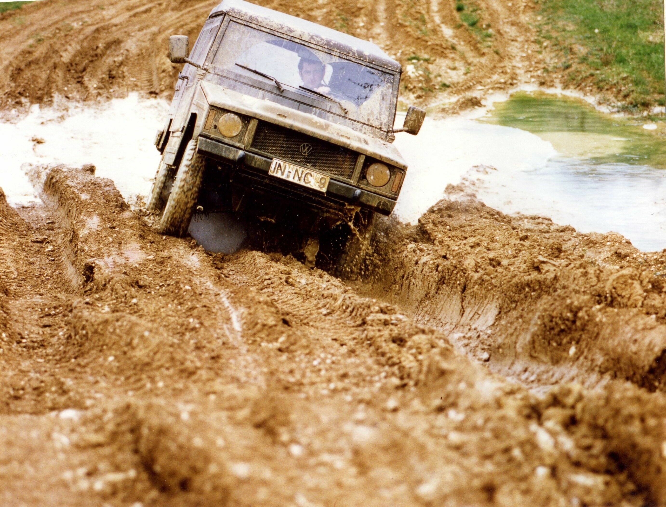 40 years, 40 figures, 40 images: fascinating facts and tales about Audi’s quattro technology - The winter of 1976/77 is when the idea of developing the quattro technology came about at Audi. A series of test drives in Scandinavia, in which a VW Iltis...