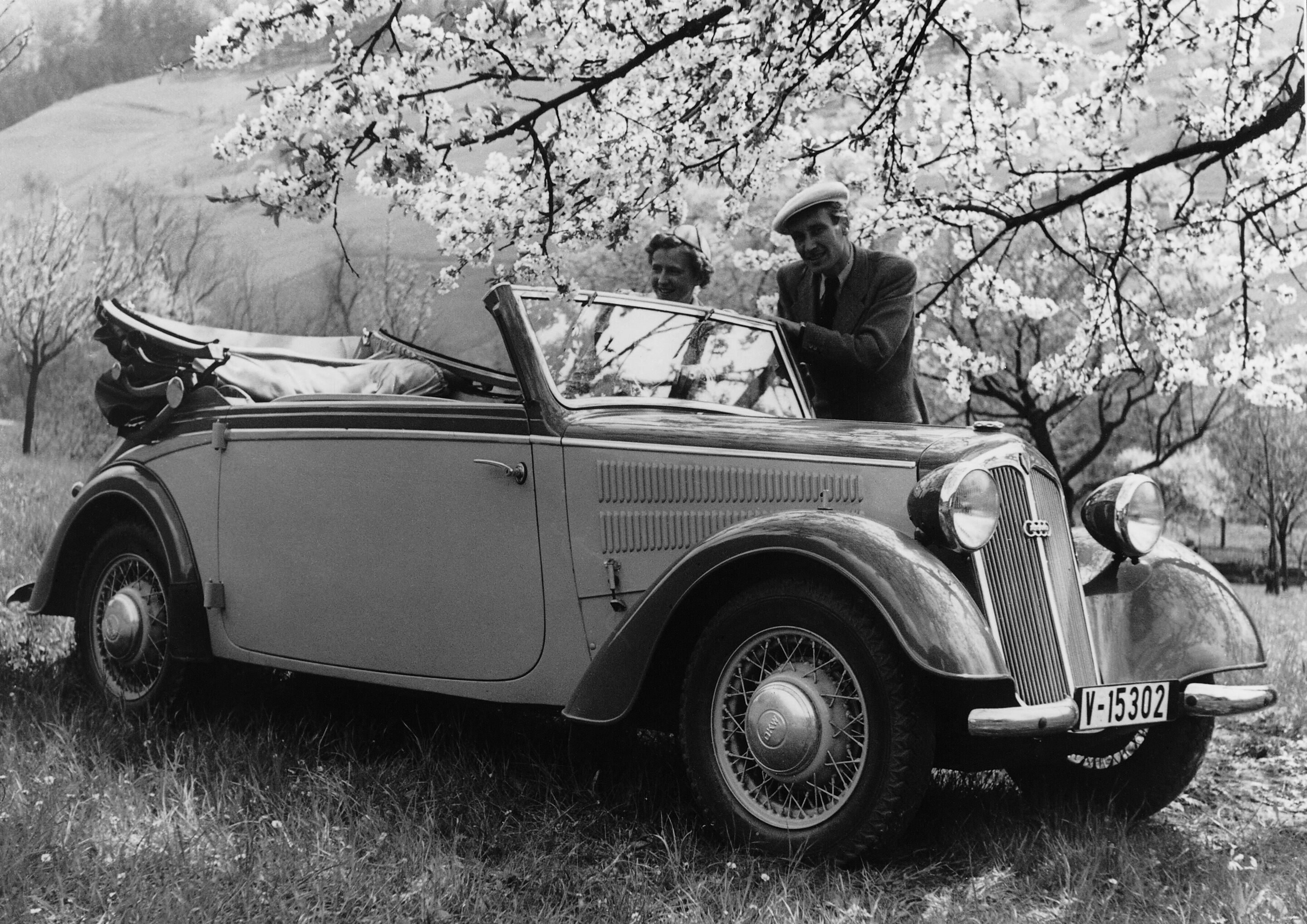 DKW F8 "Front" deluxe convertible, four-seater, 700 cc, two-cylinder, two-stroke transverse engine, front-wheel drive, 20 hp.